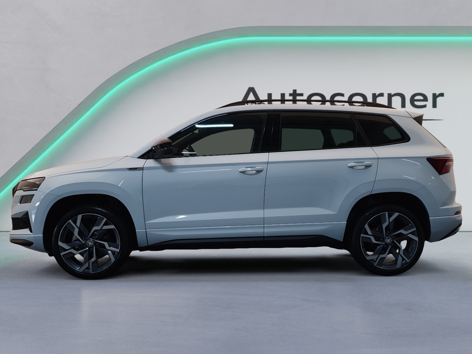 SKODA Karoq 1.5 TSI SportLine DSG-showroom-element-1