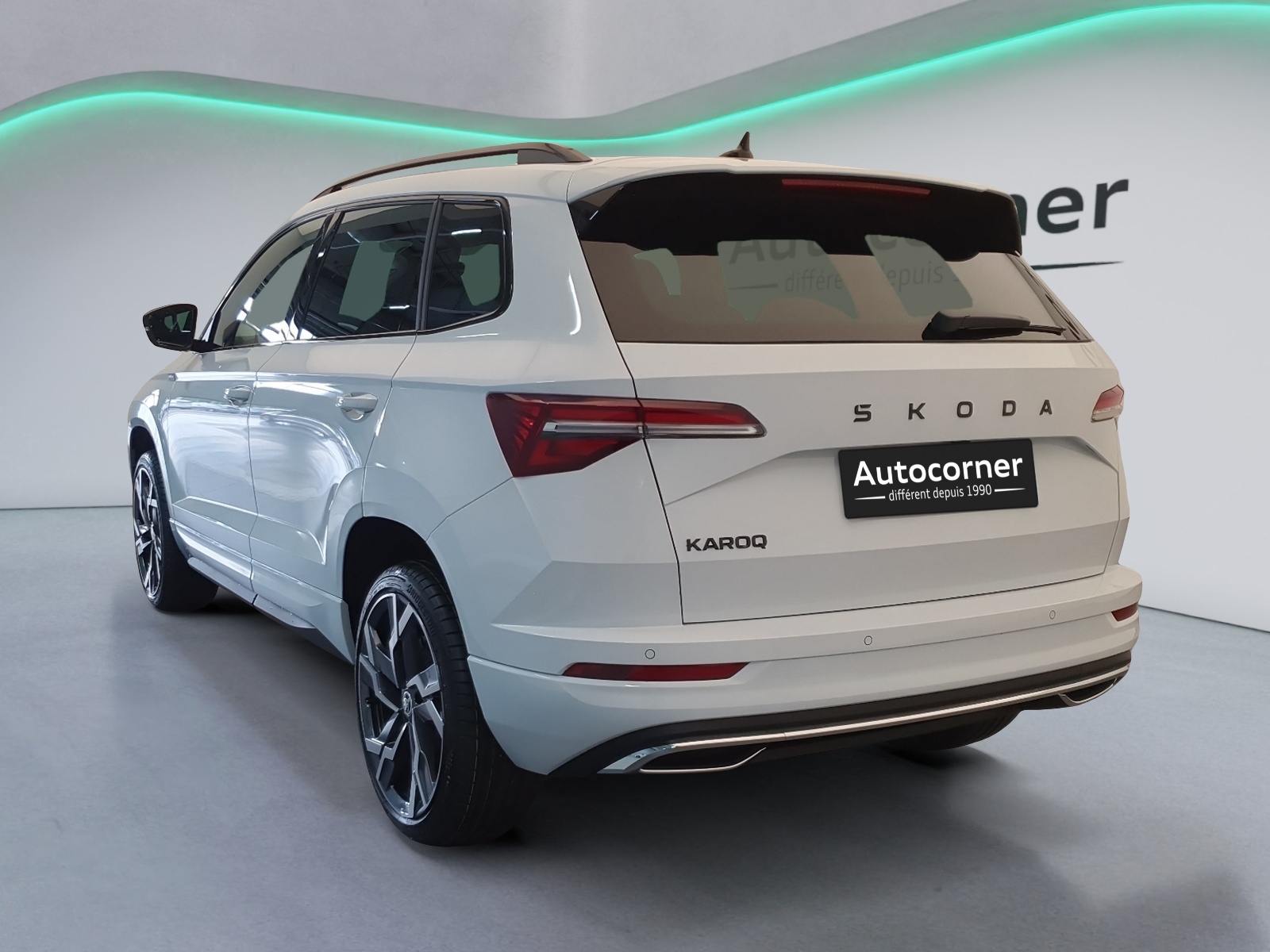 SKODA Karoq 1.5 TSI SportLine DSG-showroom-element-2