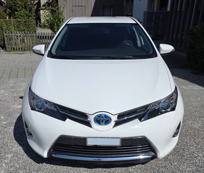 TOYOTA 1.8 HSD Linea Luna-image-2