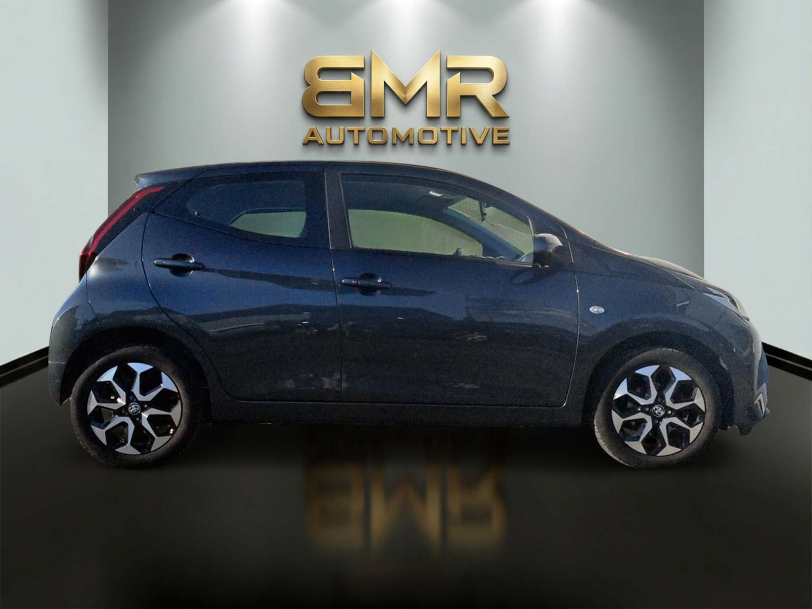 TOYOTA Aygo 1.0 VVT-i Trend-showroom-element-3