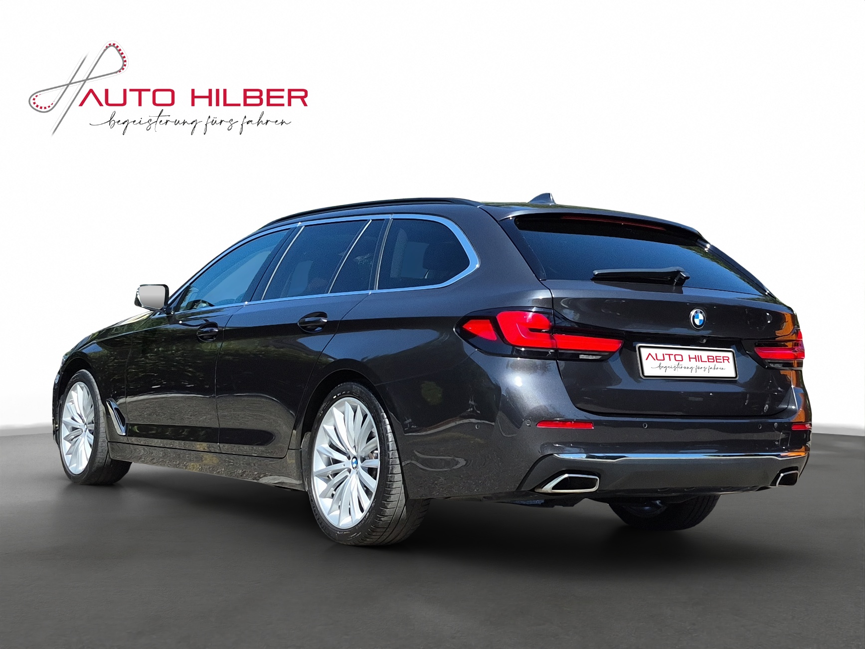 BMW 530d xDrive 48V Touring Luxury Line Steptronic *Neupreis 108'000 CHF/Massagesitze*-image-4