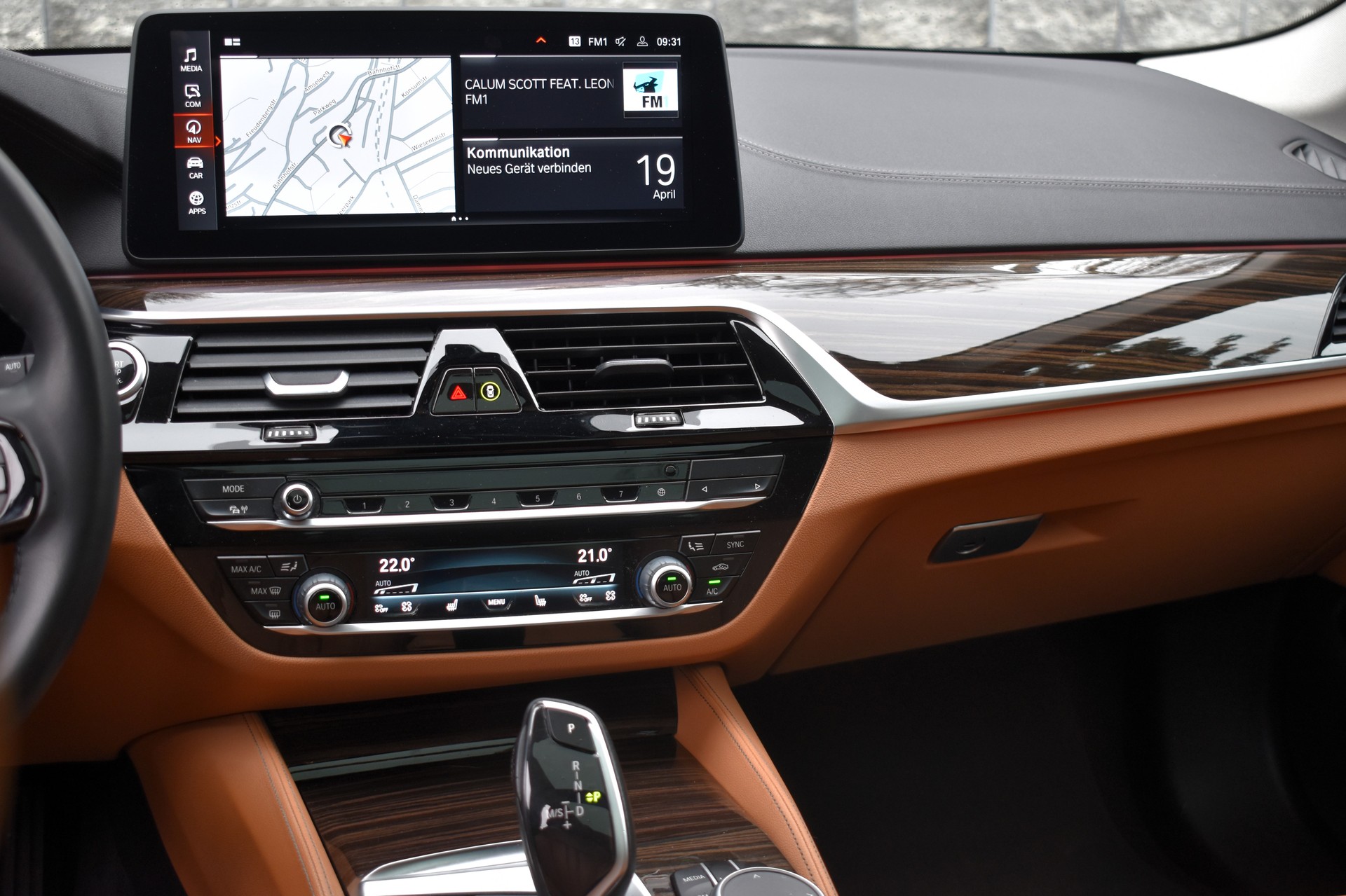 BMW 530d xDrive 48V Touring Luxury Line Steptronic *Neupreis 108'000 CHF/Massagesitze*-image-9