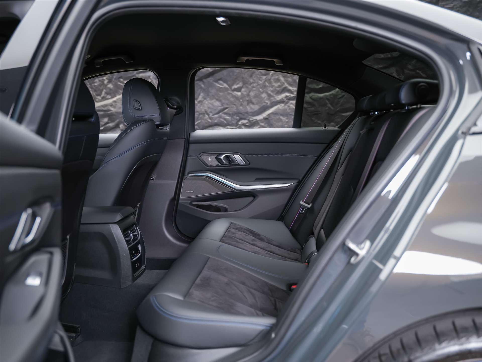 BMW M340i xDrive Steptronic M Sport Pro *Head-Up*Harman/Kardon*Individual Lackierung*-image-11
