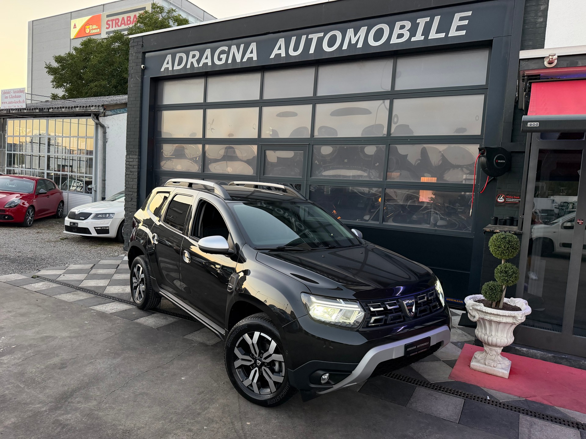 DACIA Duster TCe 150 Prestige EDC 4x2-showroom-element-1