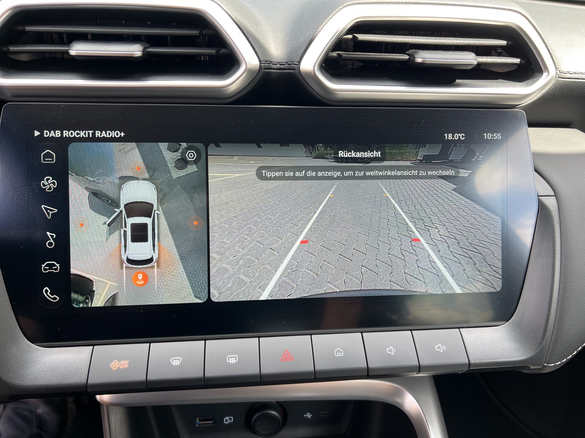 MG ZS 1.5 HEV Luxury-image-9