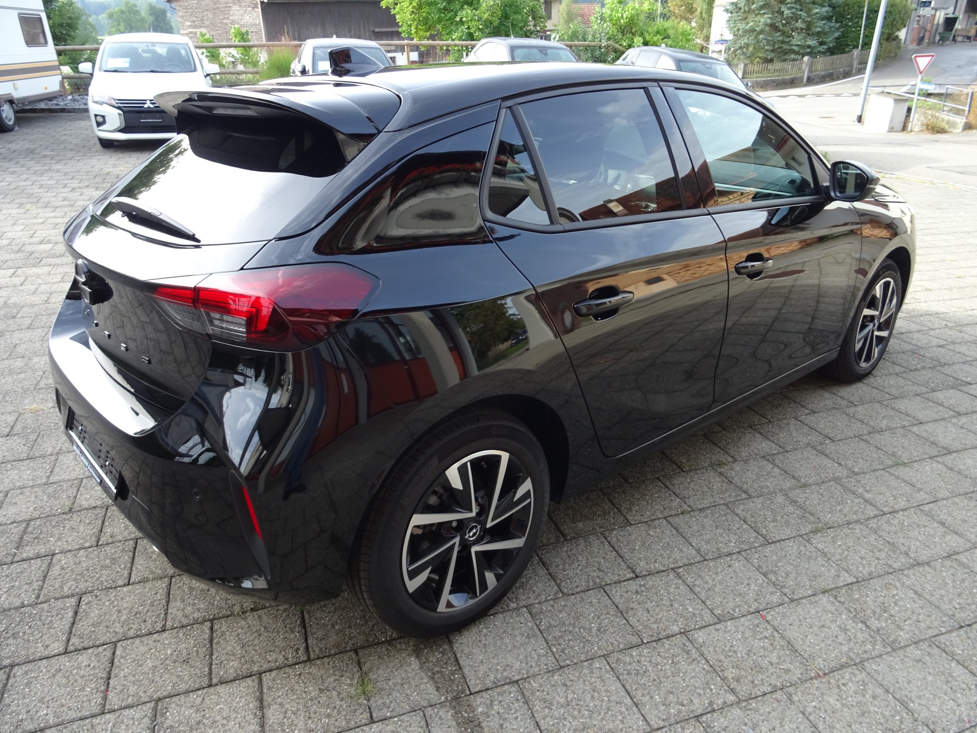 OPEL Corsa 1.2 TP GS A-image-5