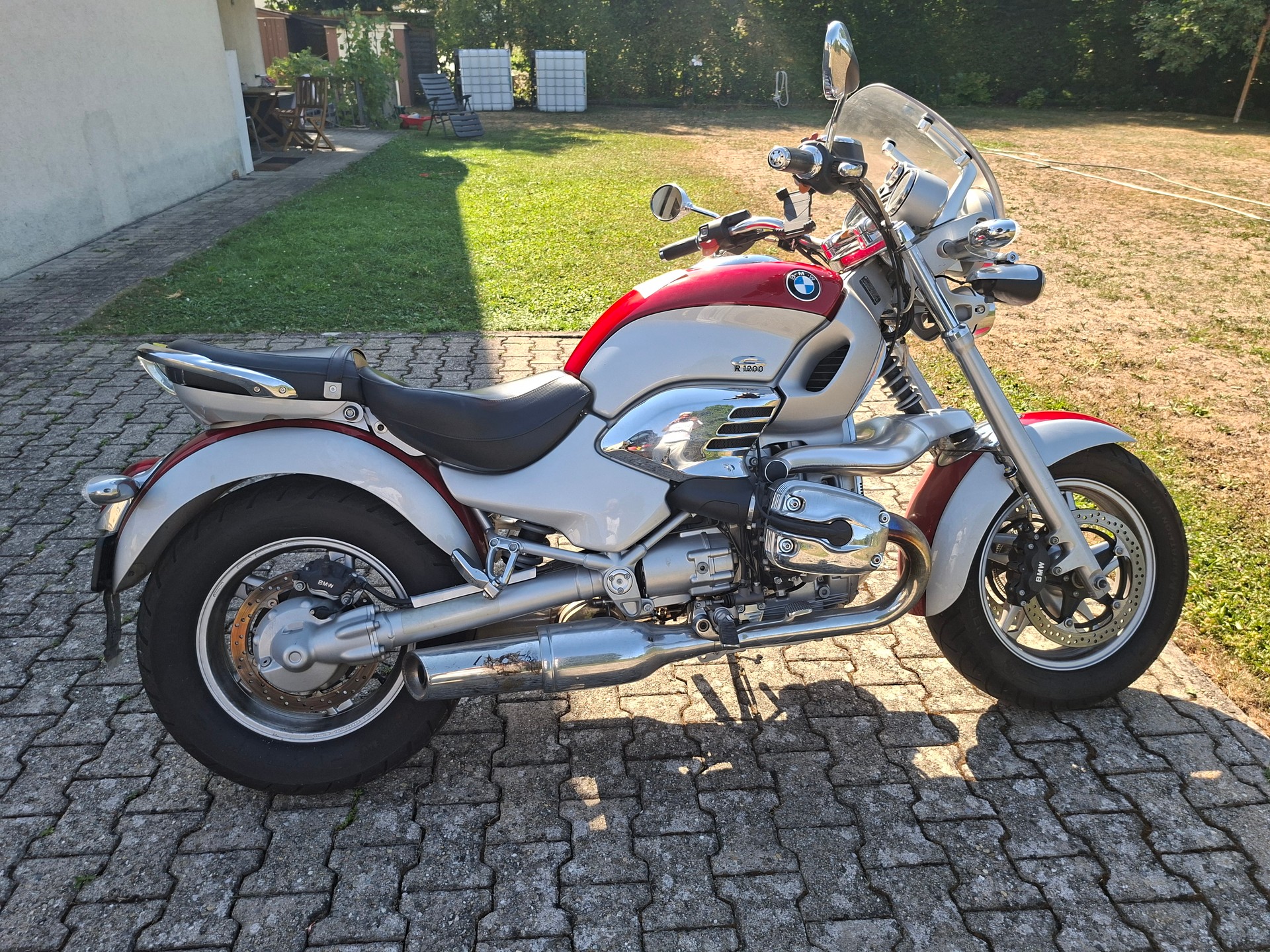 BMW R 1200 C Montauk Jams Bond-image-0