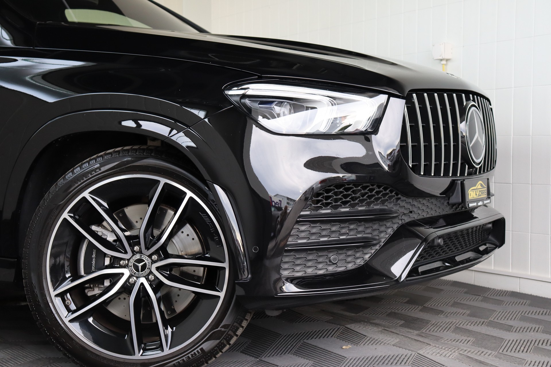 MERCEDES-BENZ GLE Coupé 400 d 4Matic 9G-Tronic-showroom-element-3