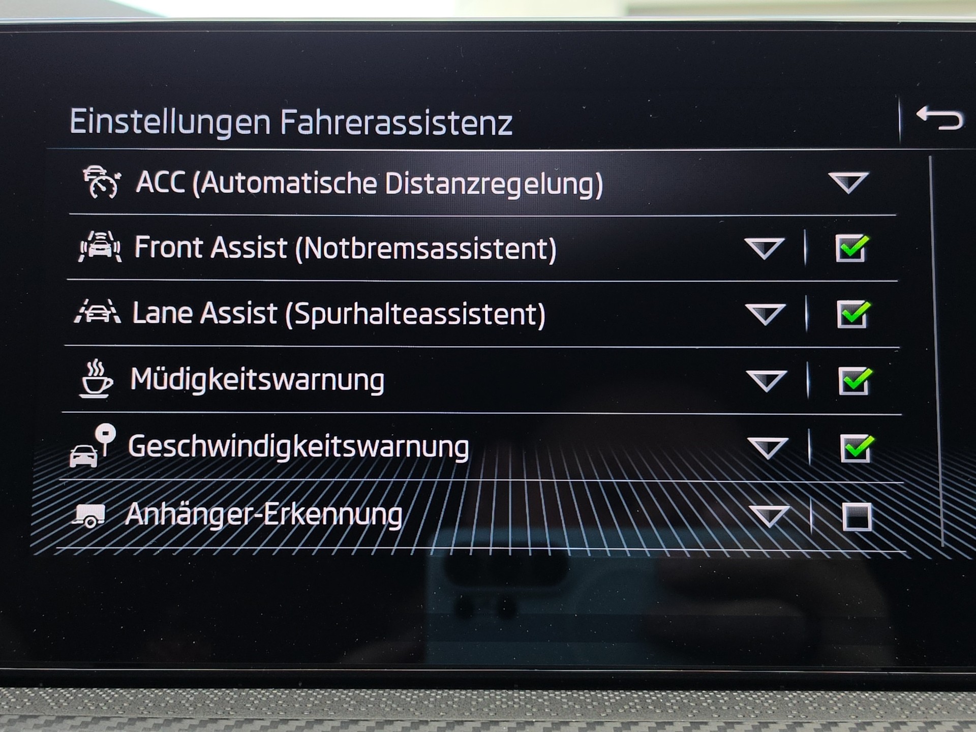 SKODA Scala 1.0 TSI 115 Monte Carlo DSG-image-25