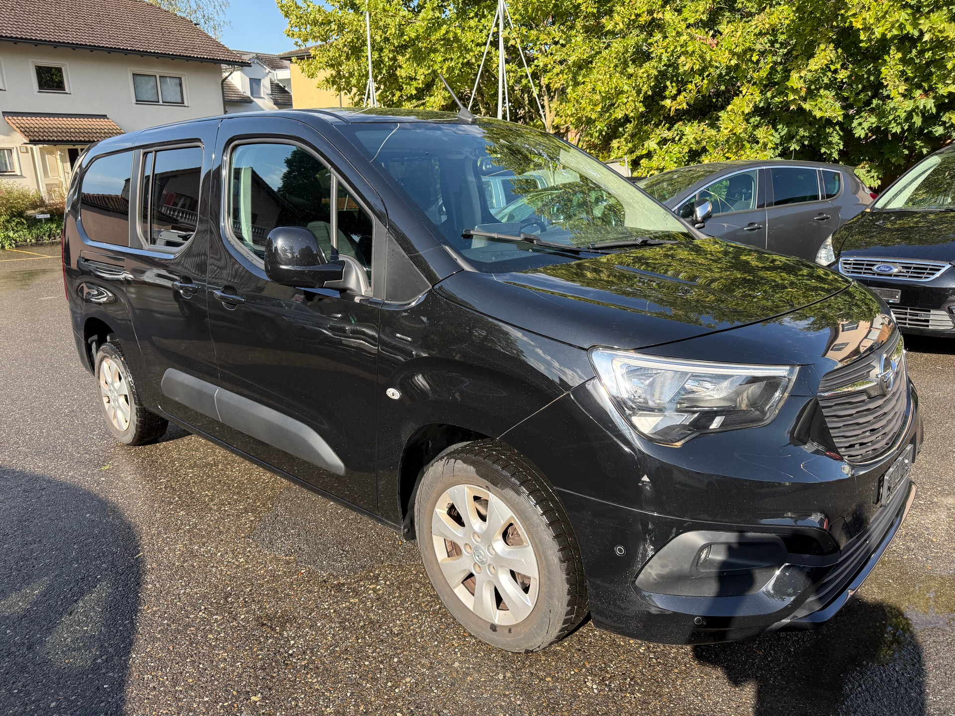 OPEL Combo Life XL 1.2 7 Plätze Elegance-showroom-element-2