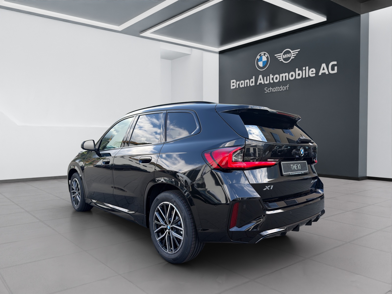 BMW X1 20d xDrive-showroom-element-2