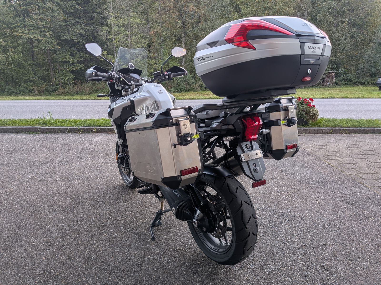 TRIUMPH Tiger 1200 Alpine-image-4