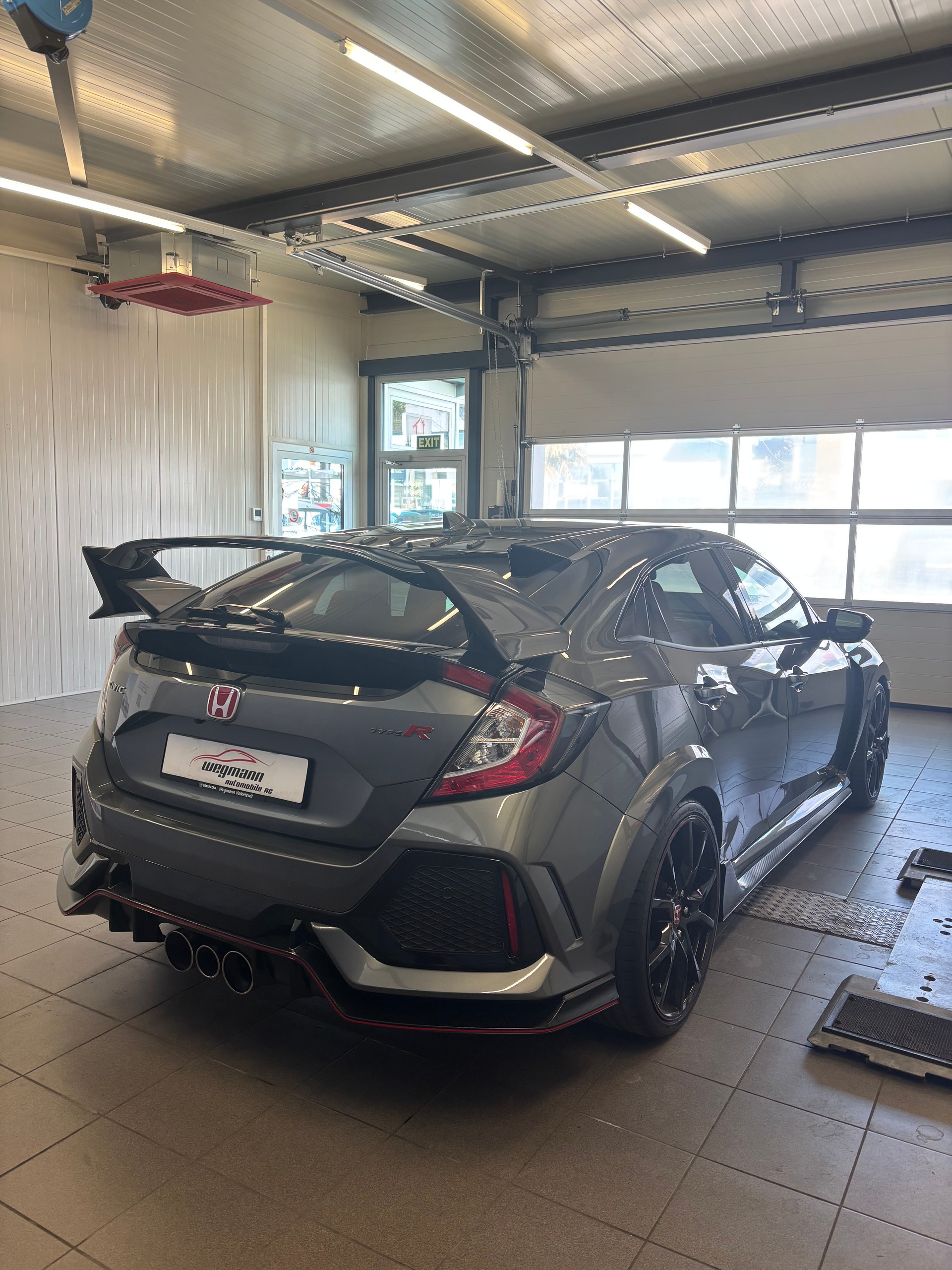 HONDA Civic 2.0 i-VTEC Type R GT-showroom-element-3