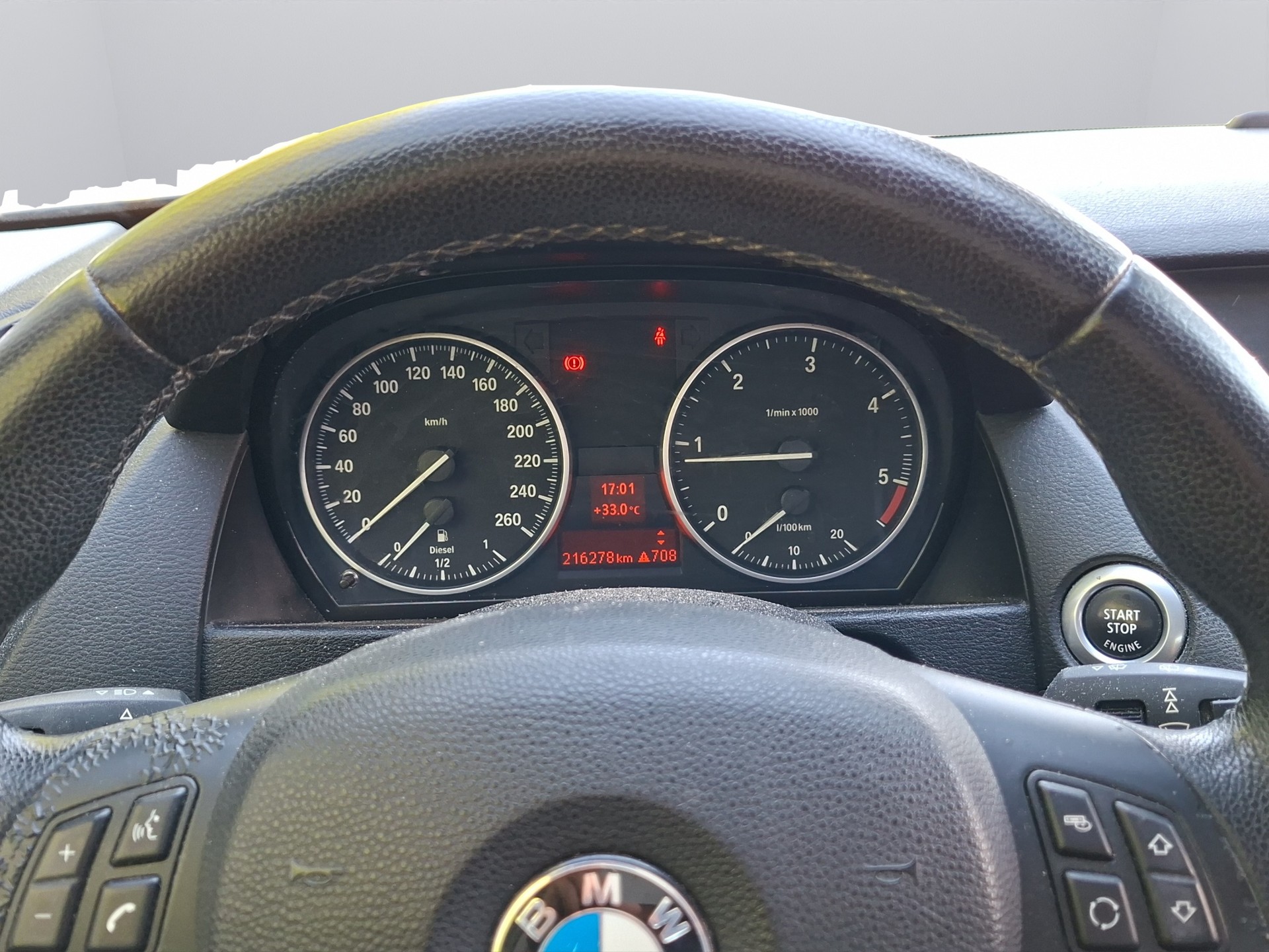 BMW X1 xDrive 20d-image-9