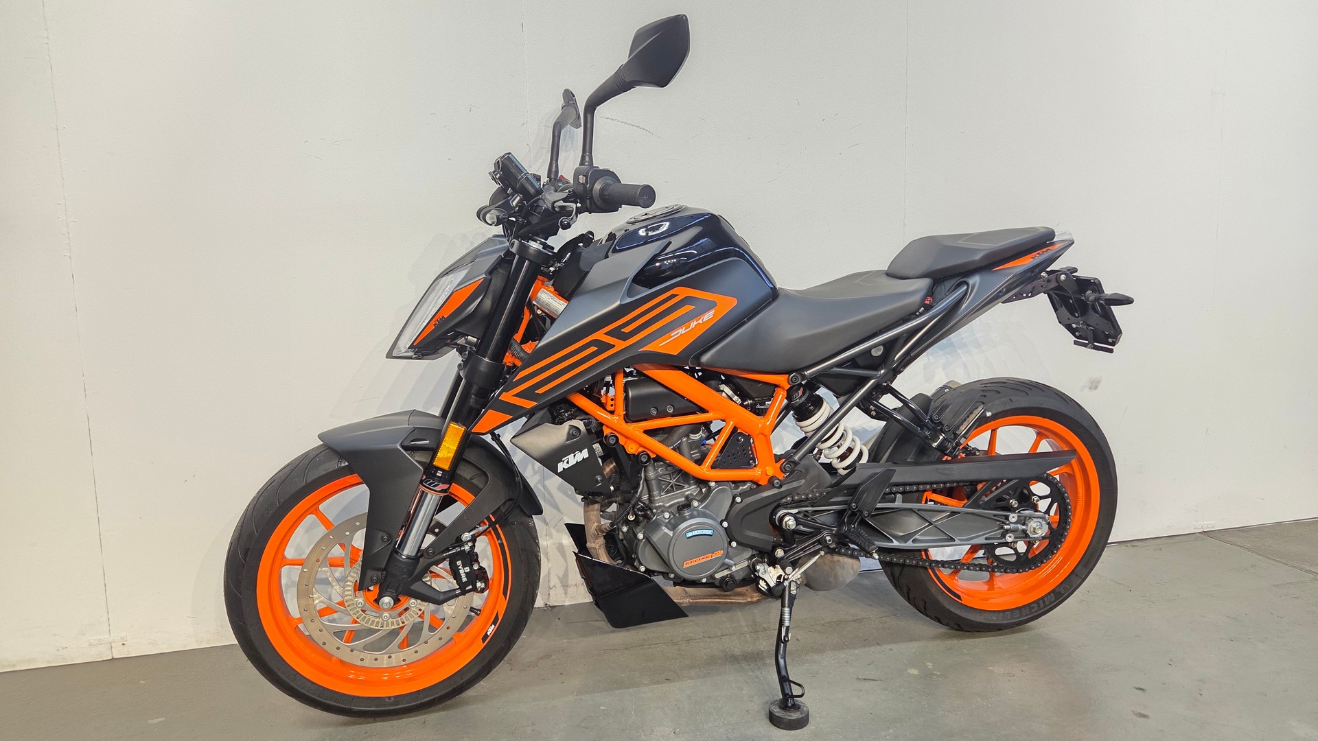 KTM 125 Duke ABS-image-3