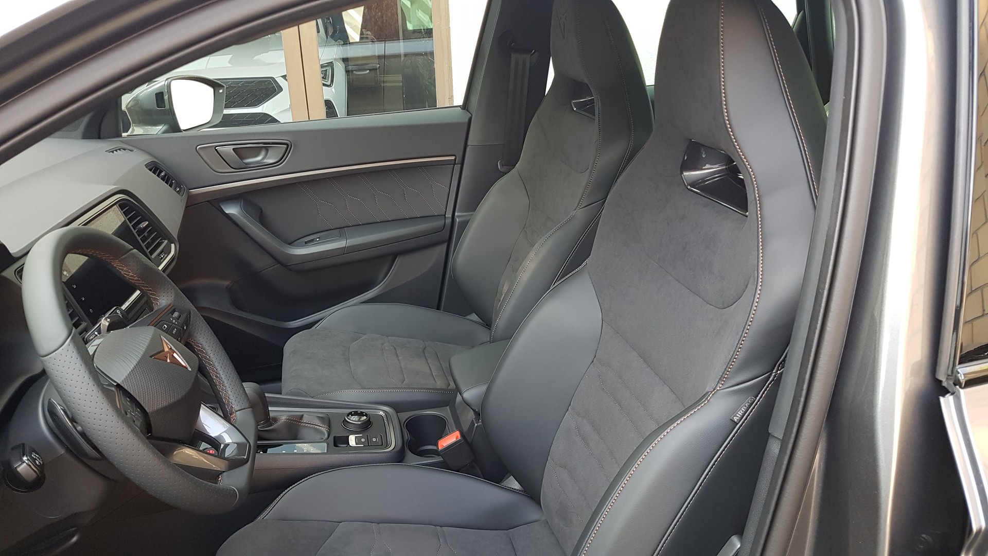 CUPRA Ateca 2.0TSI VZ 4Drive DSG-image-6
