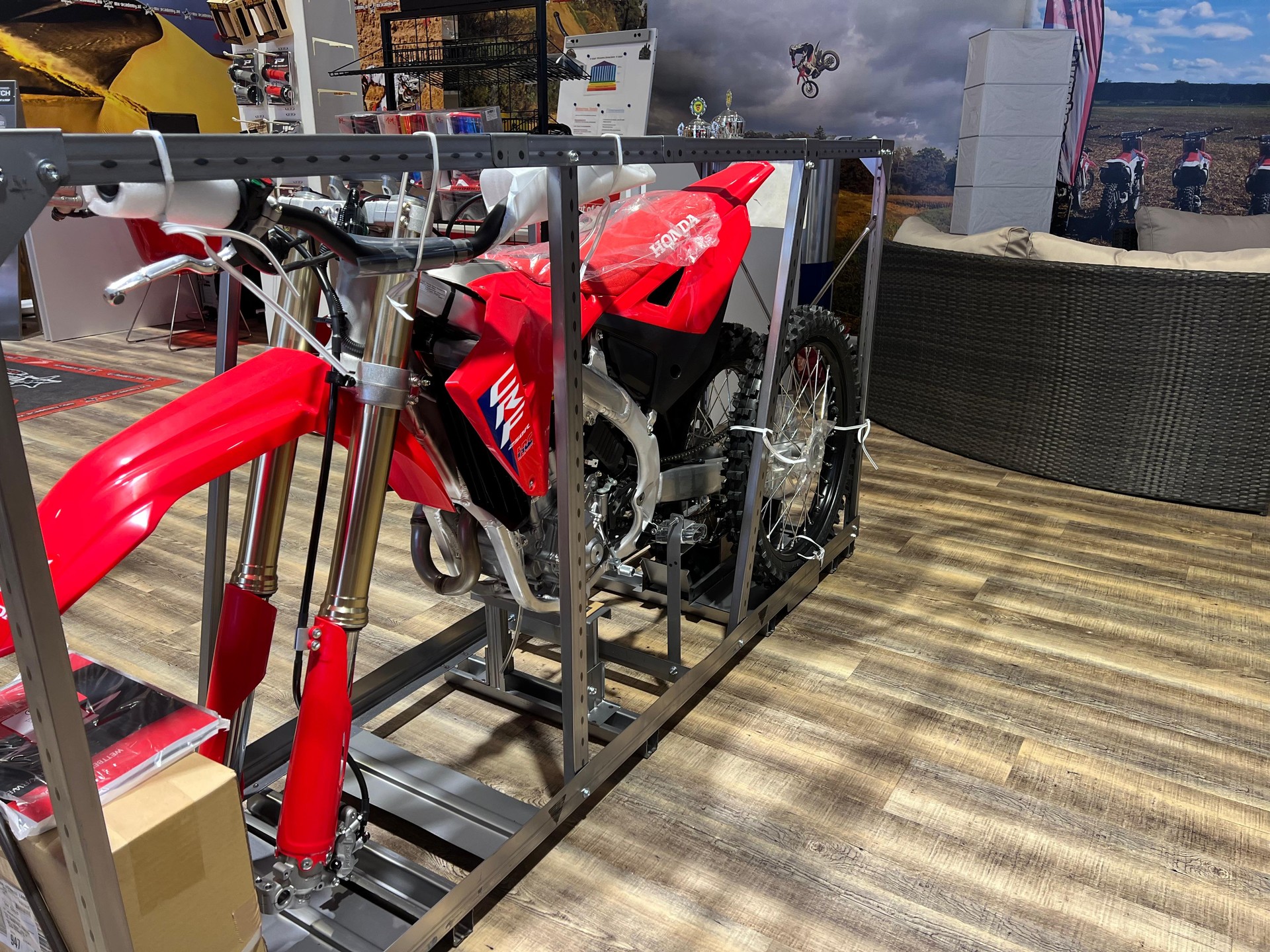 HONDA ** CRF250R ** **2025** Neufahrzeug in Kiste-image-3