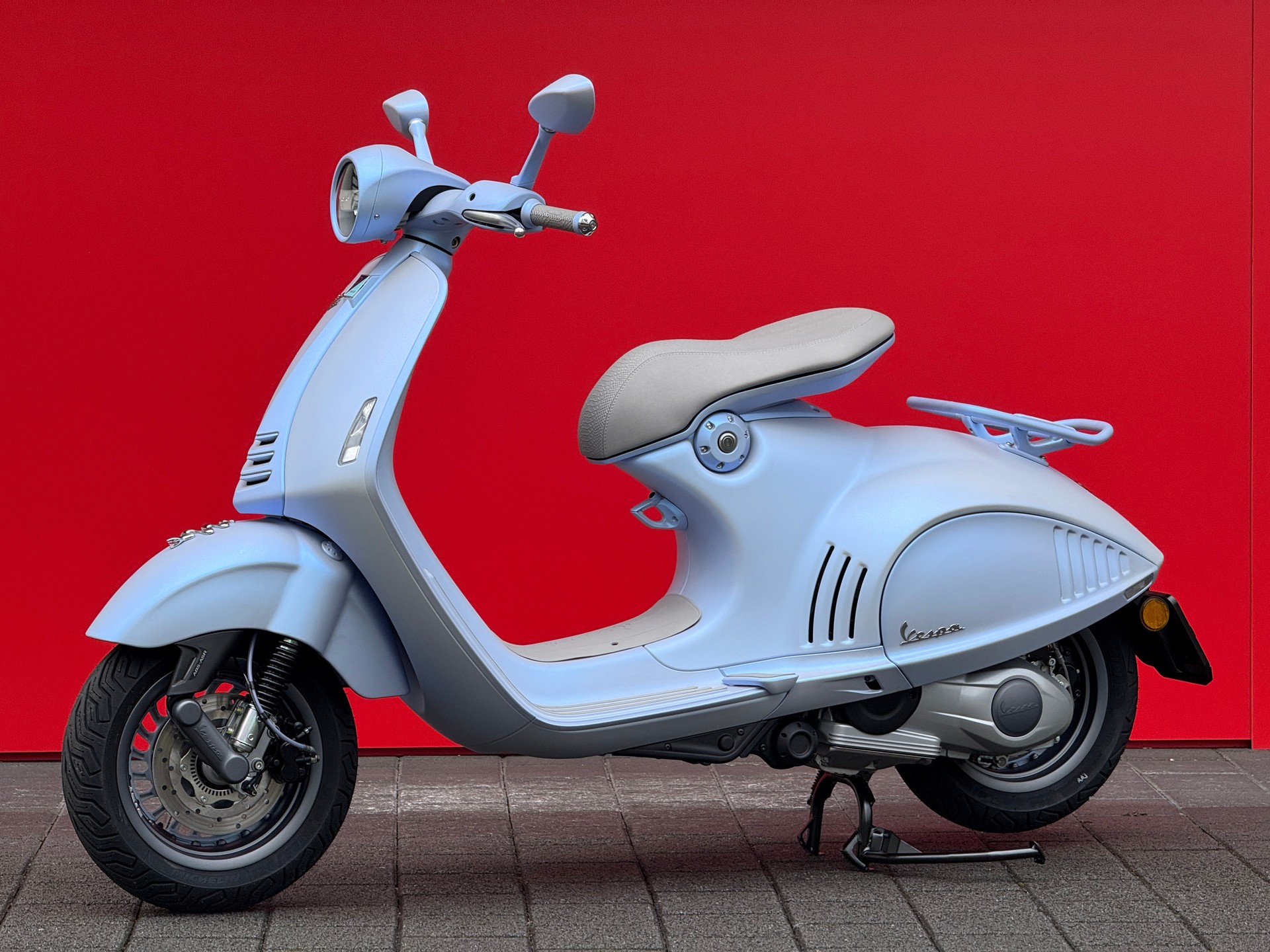 PIAGGIO Vespa 946 Snake-image-2