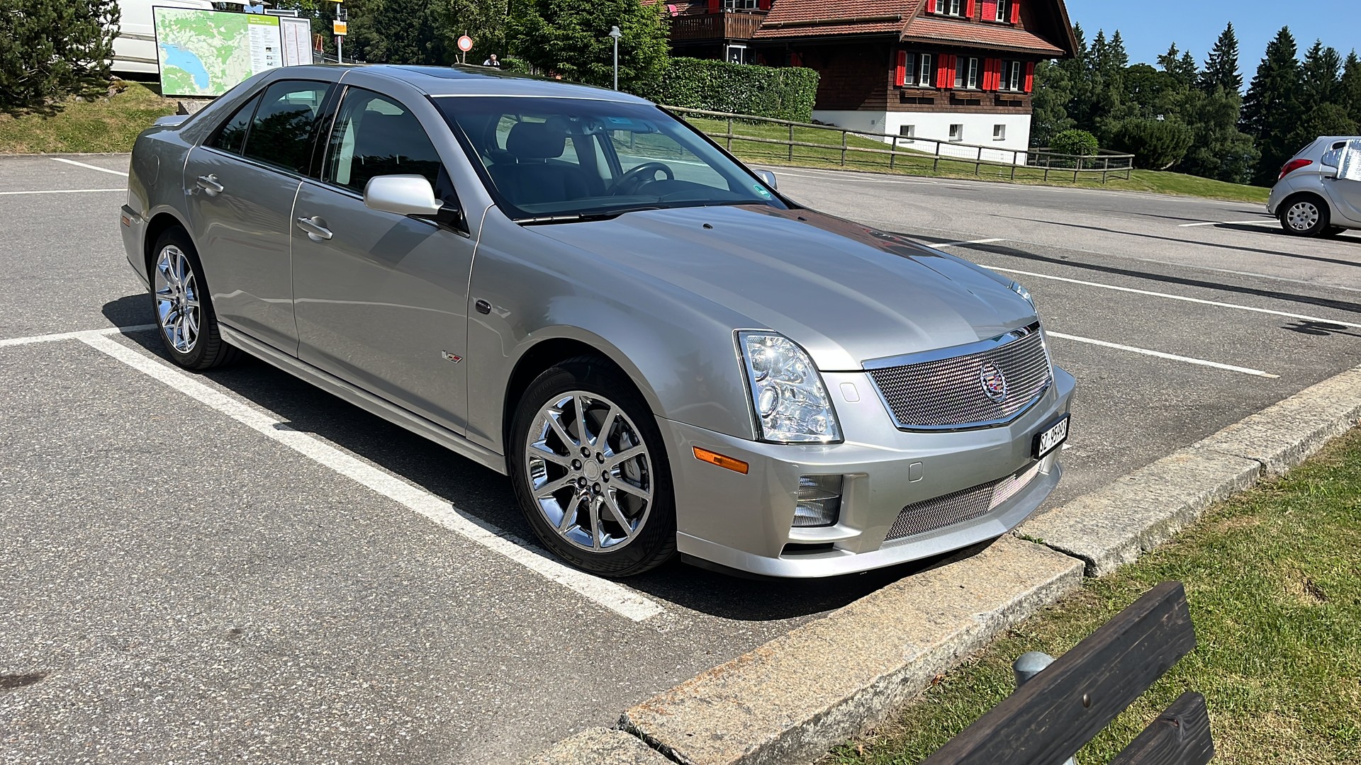 CADILLAC STS - V-image-13
