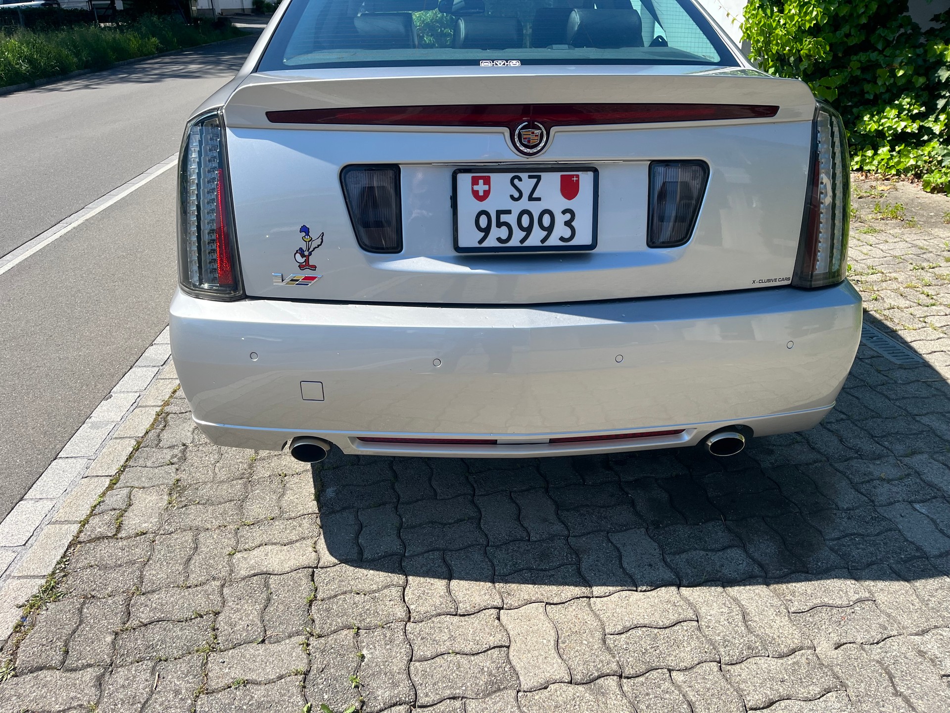 CADILLAC STS - V-image-1