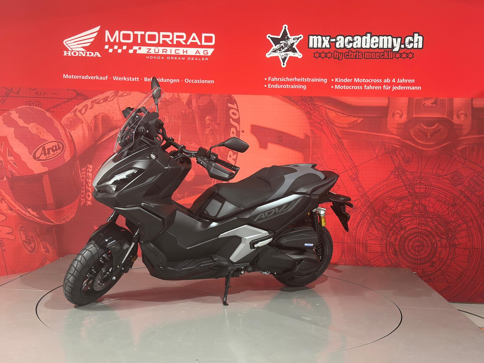 HONDA ADV 350 **Ruthenium Silver**Neufahrzeug-showroom-element-3