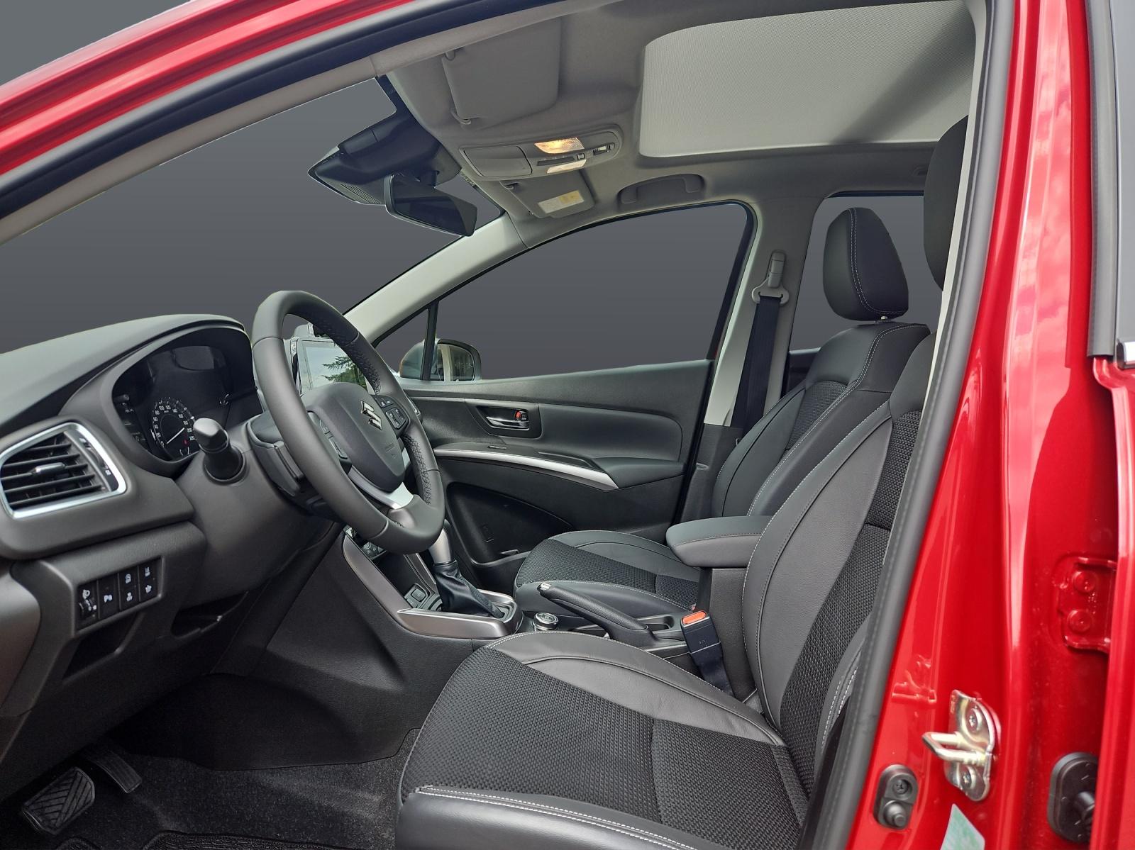 SUZUKI S-Cross 1.4 T Compact Top Hybrid 4x4-image-6