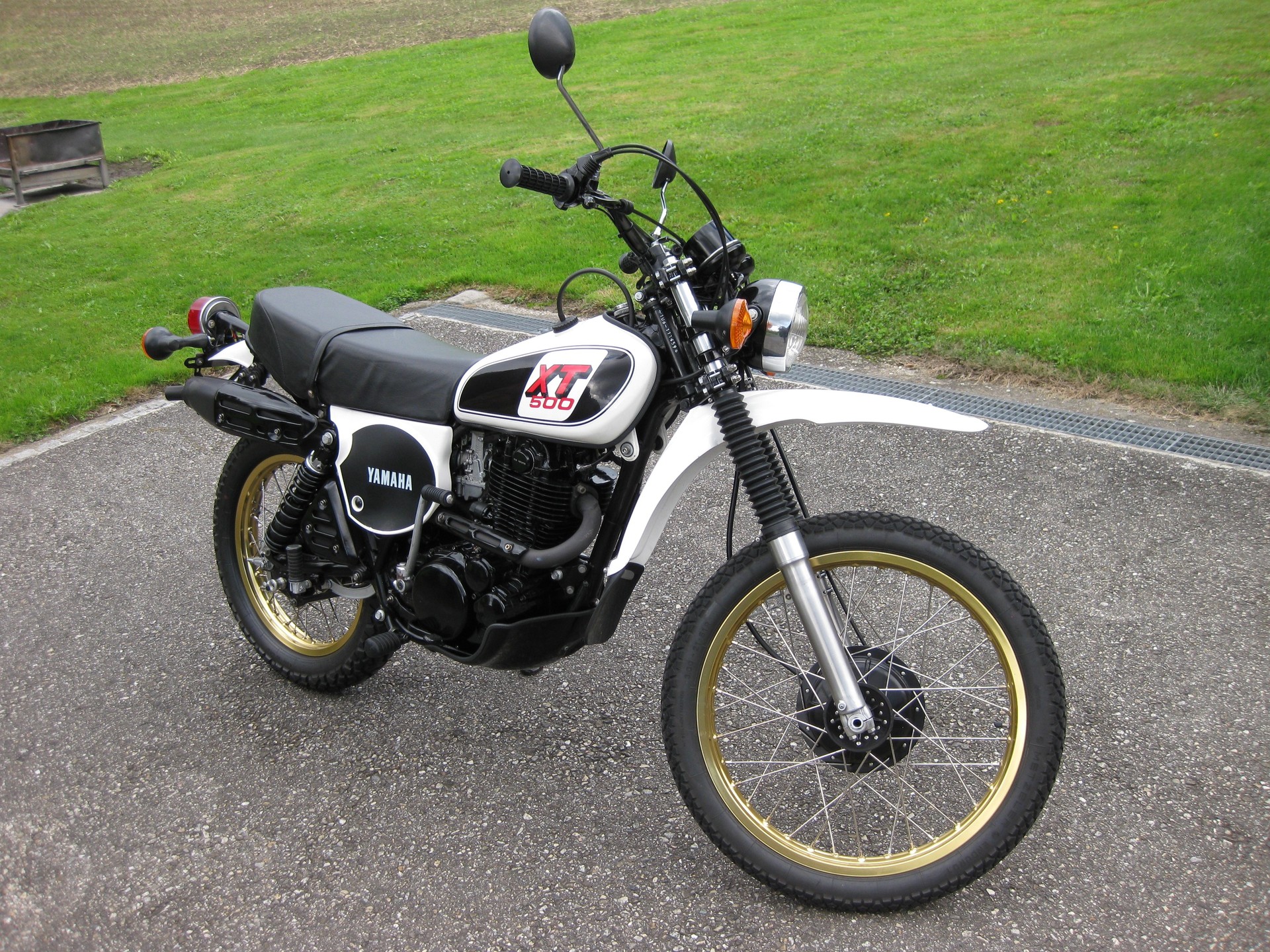YAMAHA XT 500