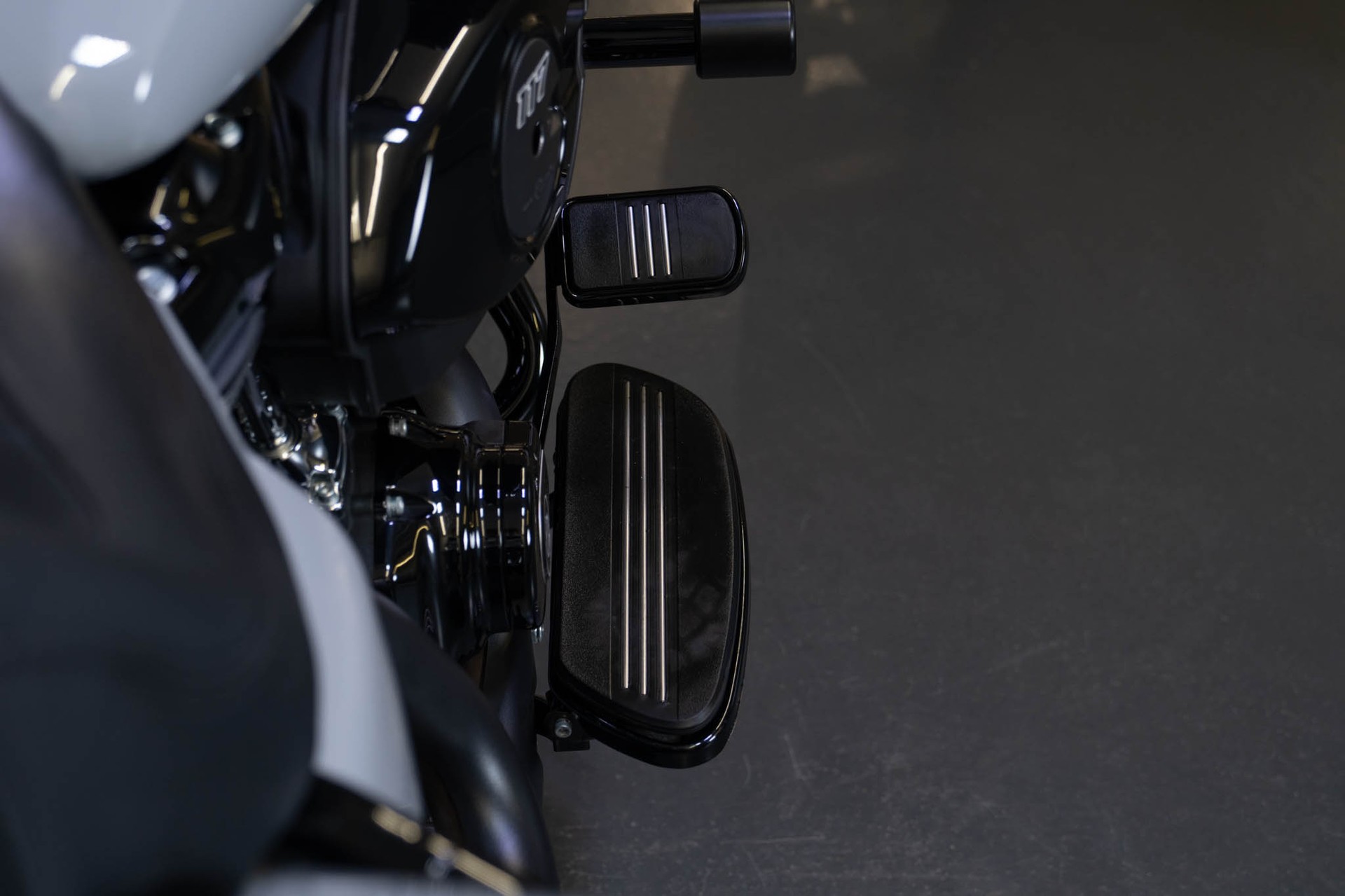 HARLEY-DAVIDSON FLTRX Road Glide 117-image-8