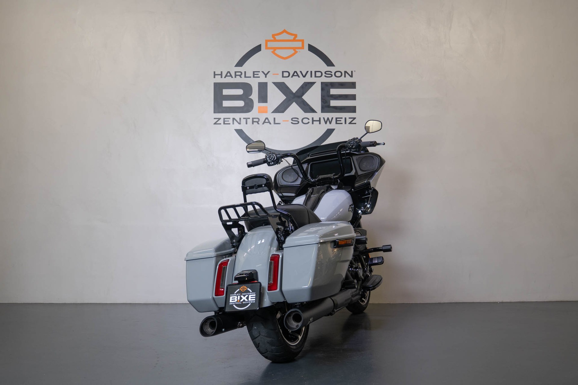 HARLEY-DAVIDSON FLTRX Road Glide 117-image-3