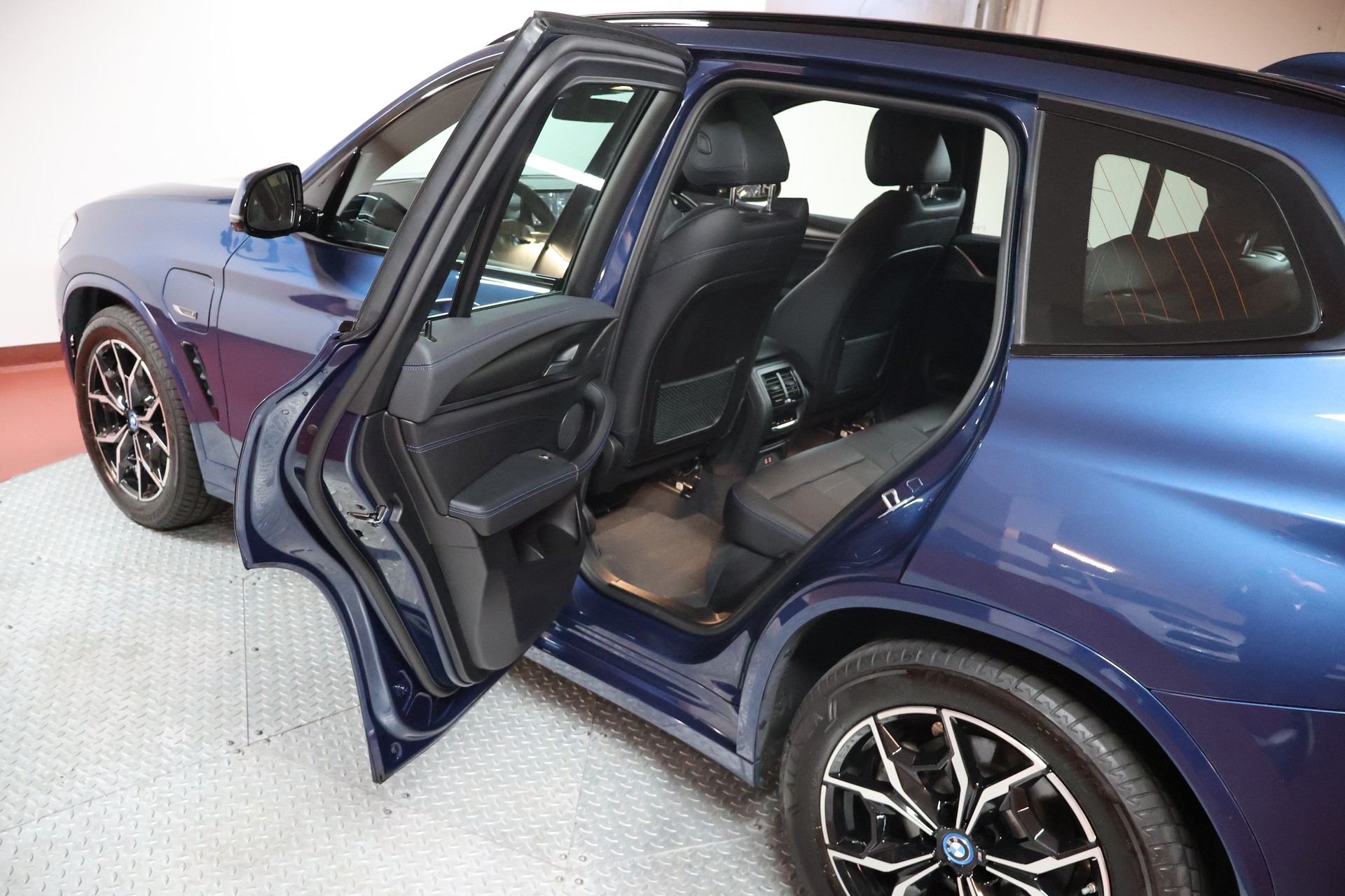 BMW X3 xDrive 30e M Sport-image-17