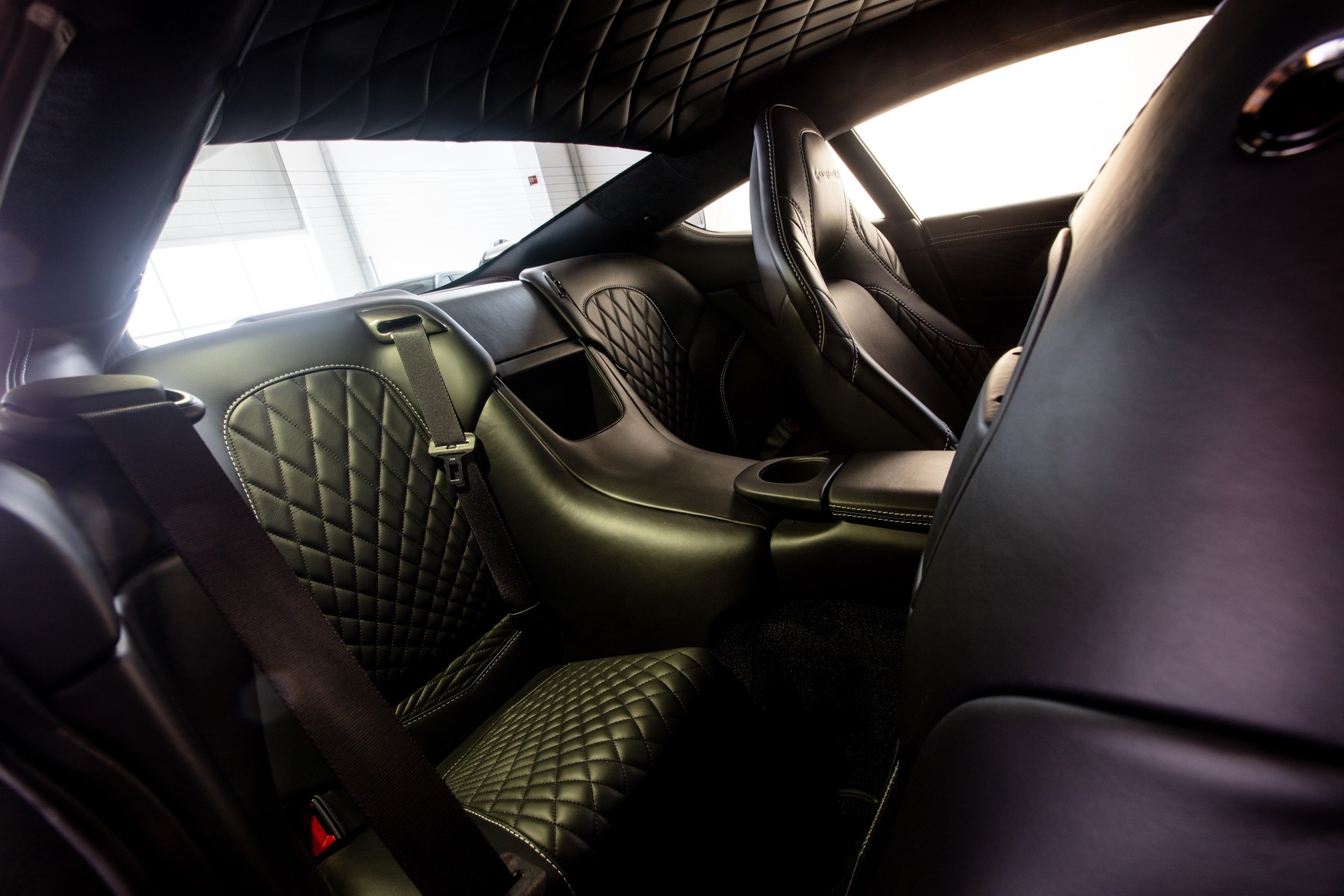 ASTON MARTIN Vanquish S V12 Touchtronic 3-image-7