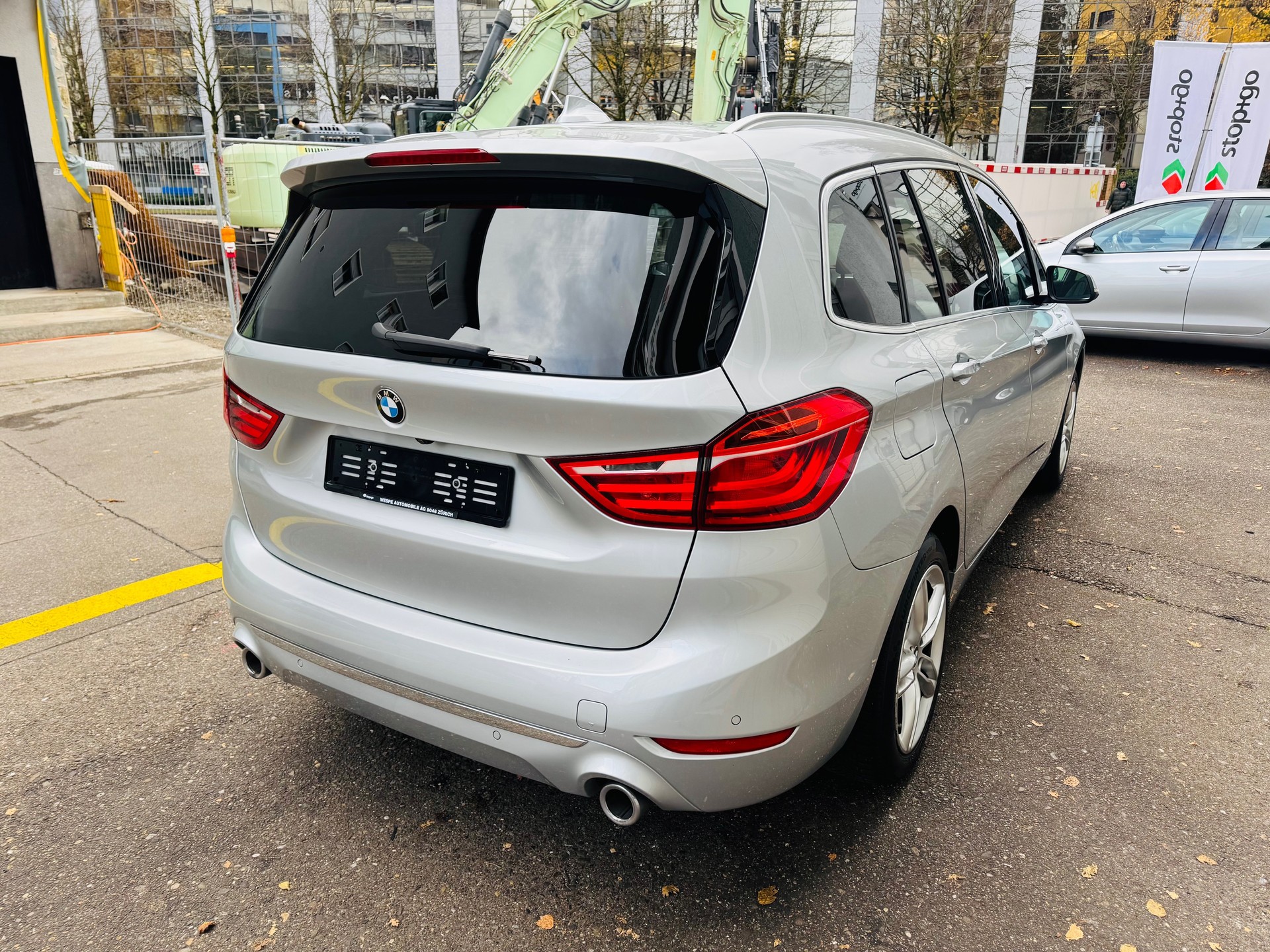 BMW 218d xDrive Gran Tourer Steptronic Luxury Line-image-5