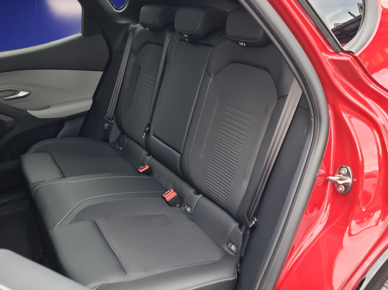 FORD Capri Extended Range (77 kWh) Premium RWD AUTOMAT-image-12