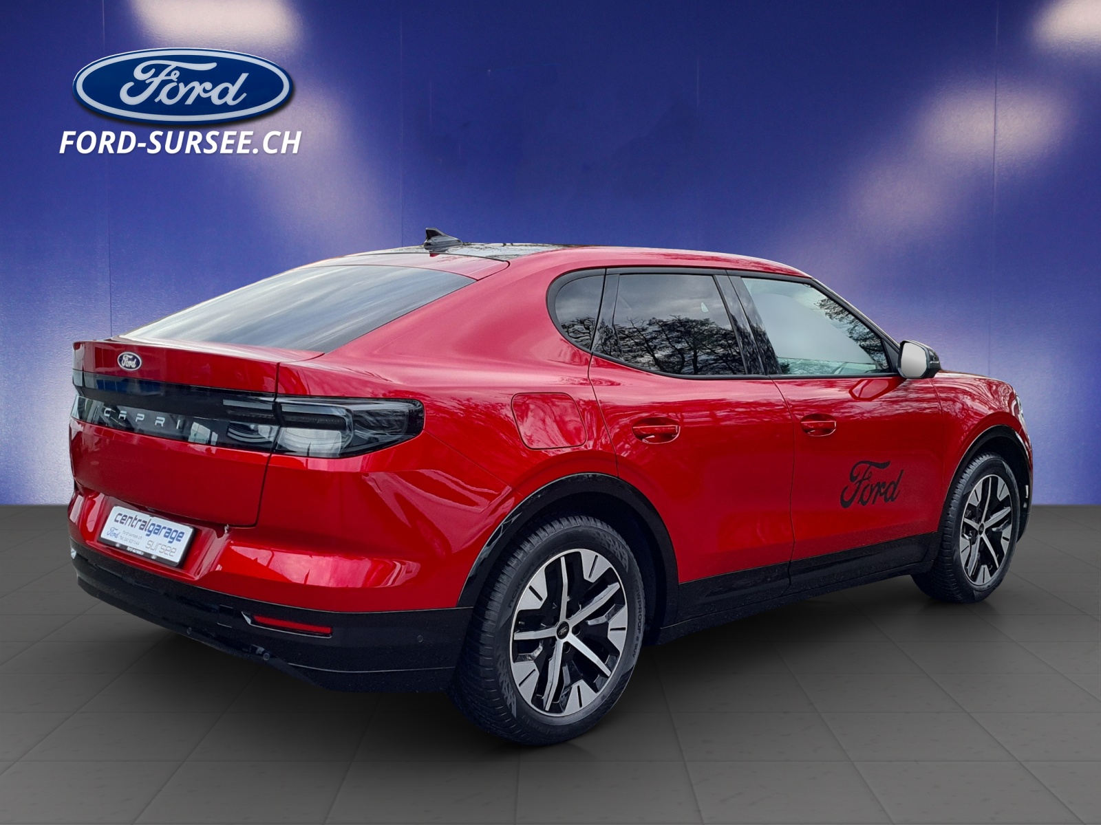 FORD Capri Extended Range (77 kWh) Premium RWD AUTOMAT-showroom-element-3