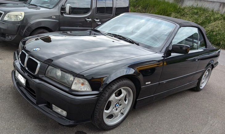BMW 325-image-17
