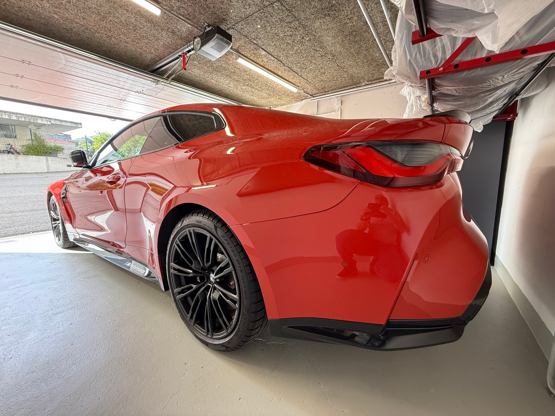 BMW M4 Coupé Competition M xDrive-image-7