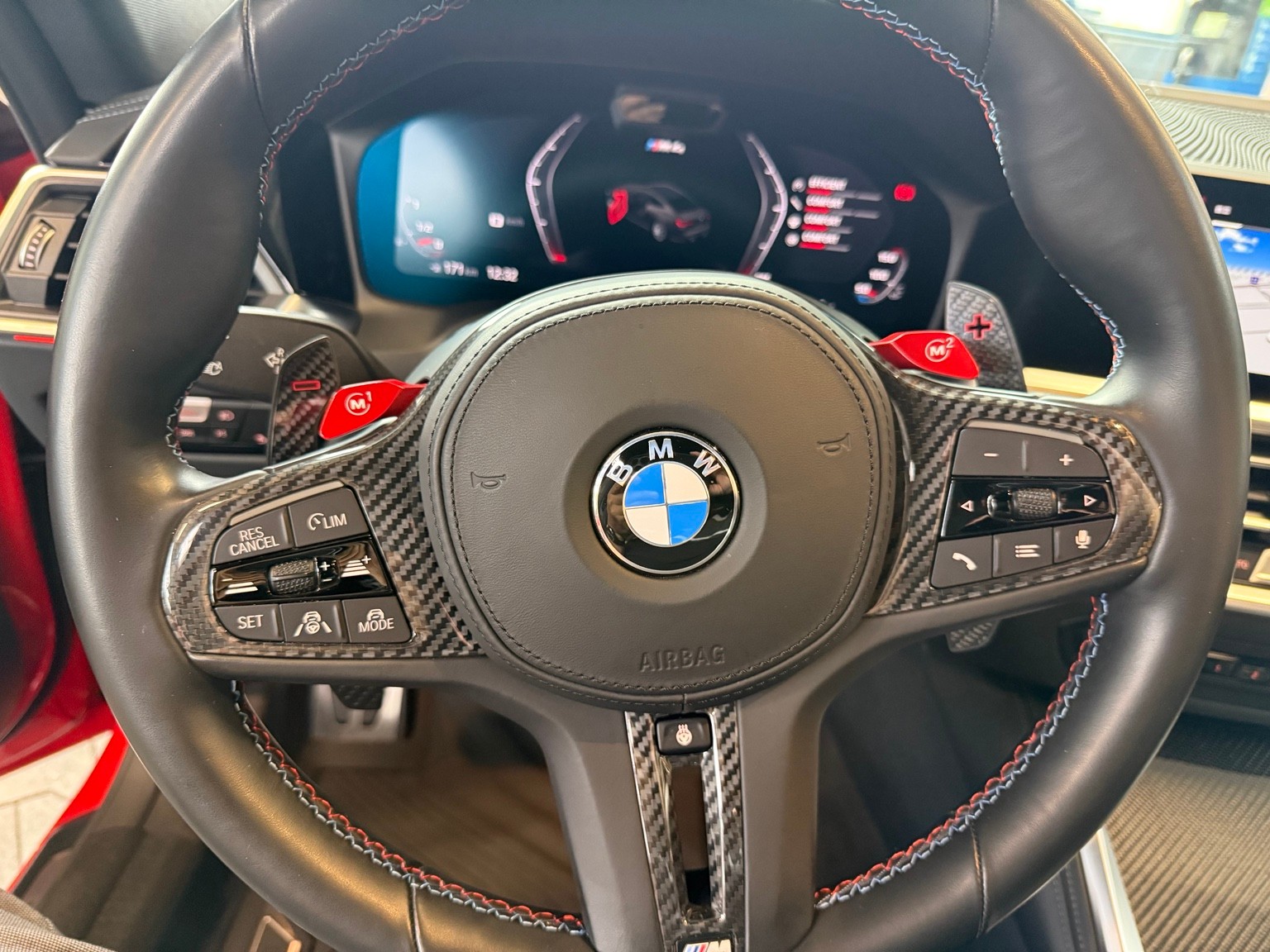 BMW M4 Coupé Competition M xDrive-image-12
