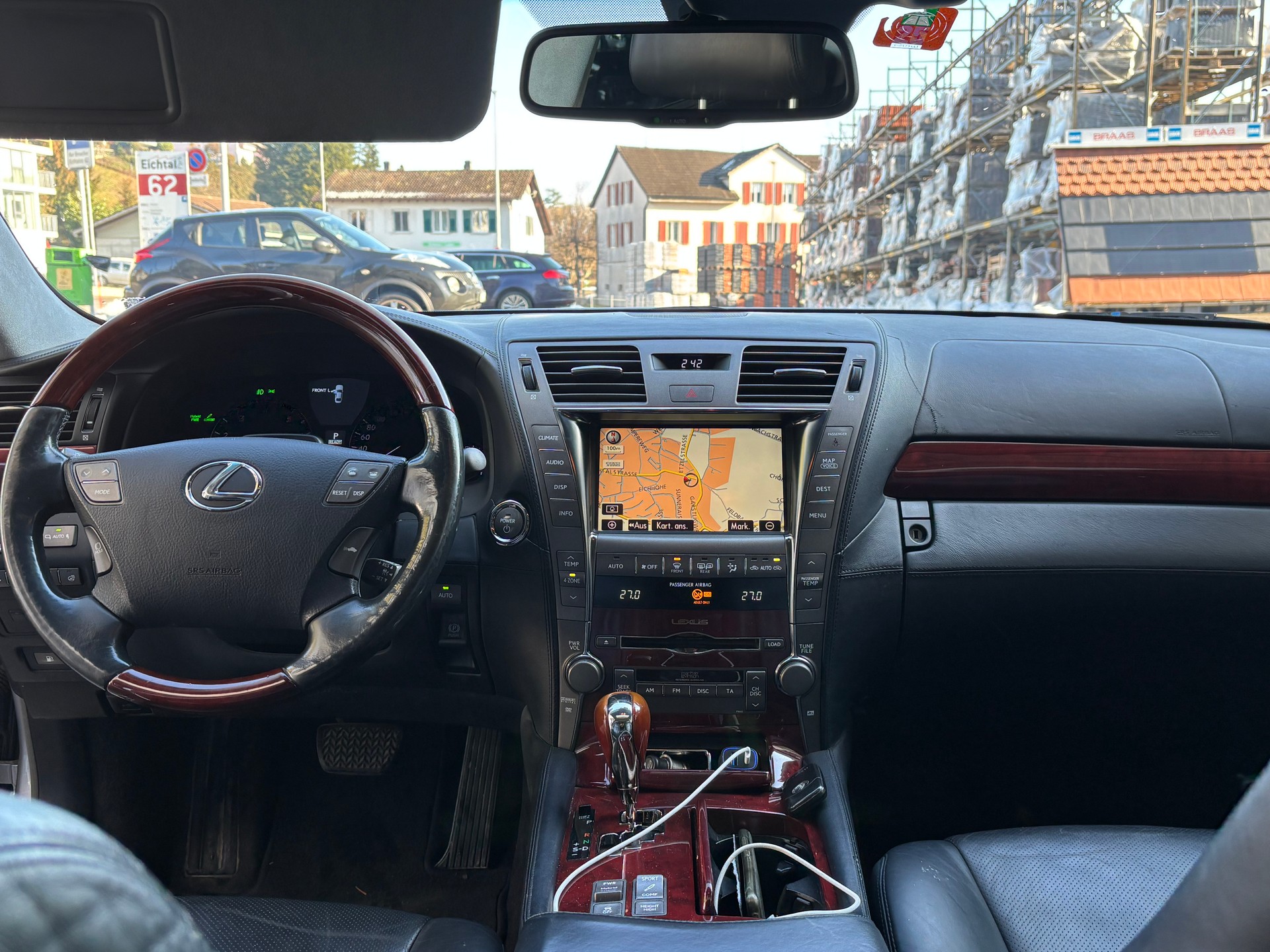 LEXUS LS 600h L 5.0 V8 AWD Automatic-image-7