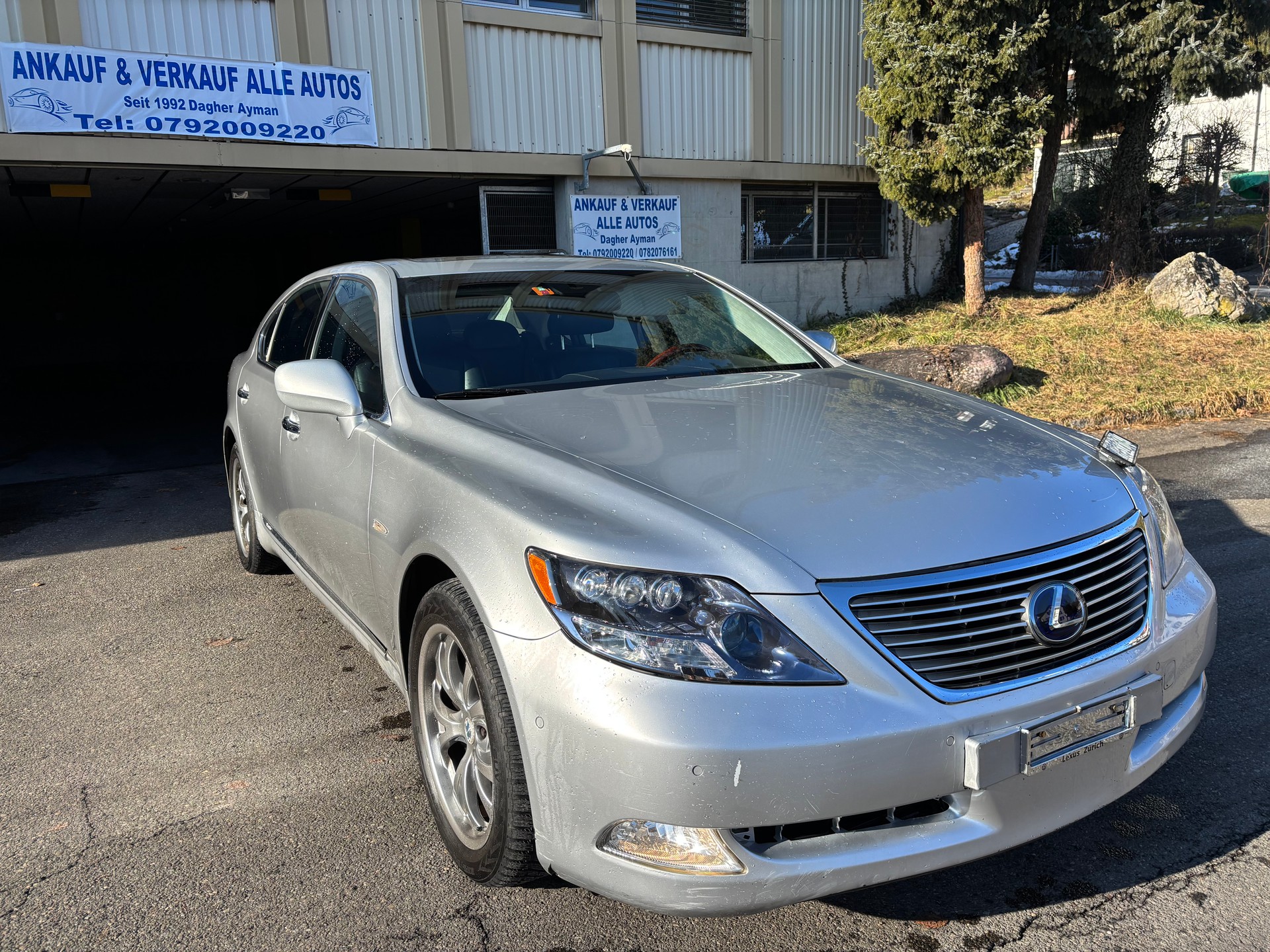 LEXUS LS 600h L 5.0 V8 AWD Automatic-image-1