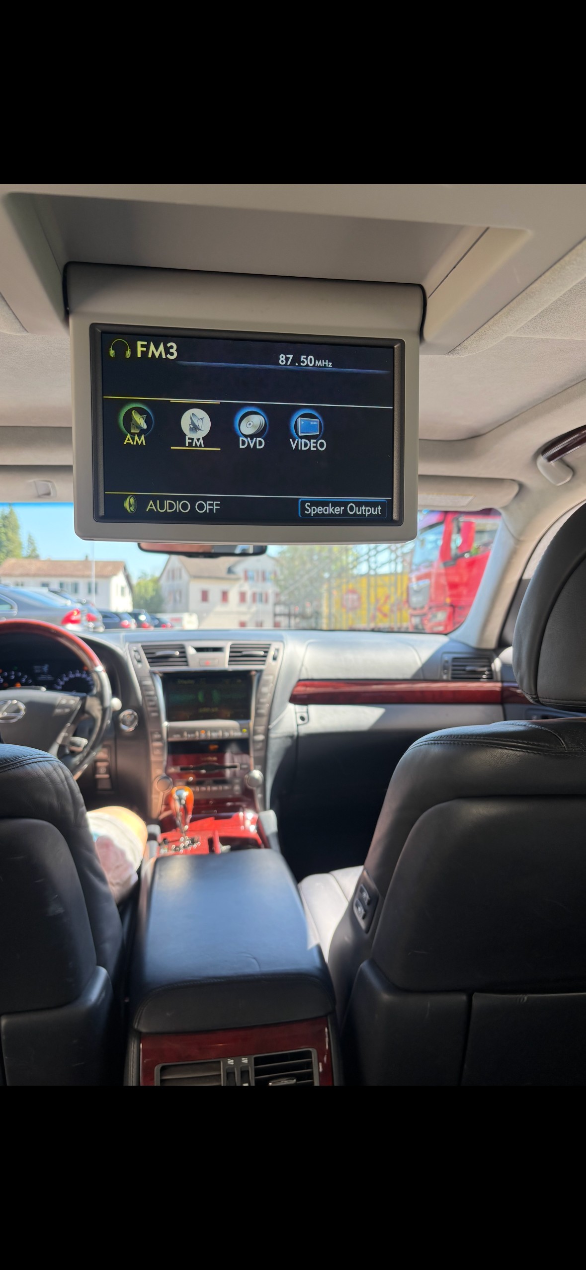 LEXUS LS 600h L 5.0 V8 AWD Automatic-image-9