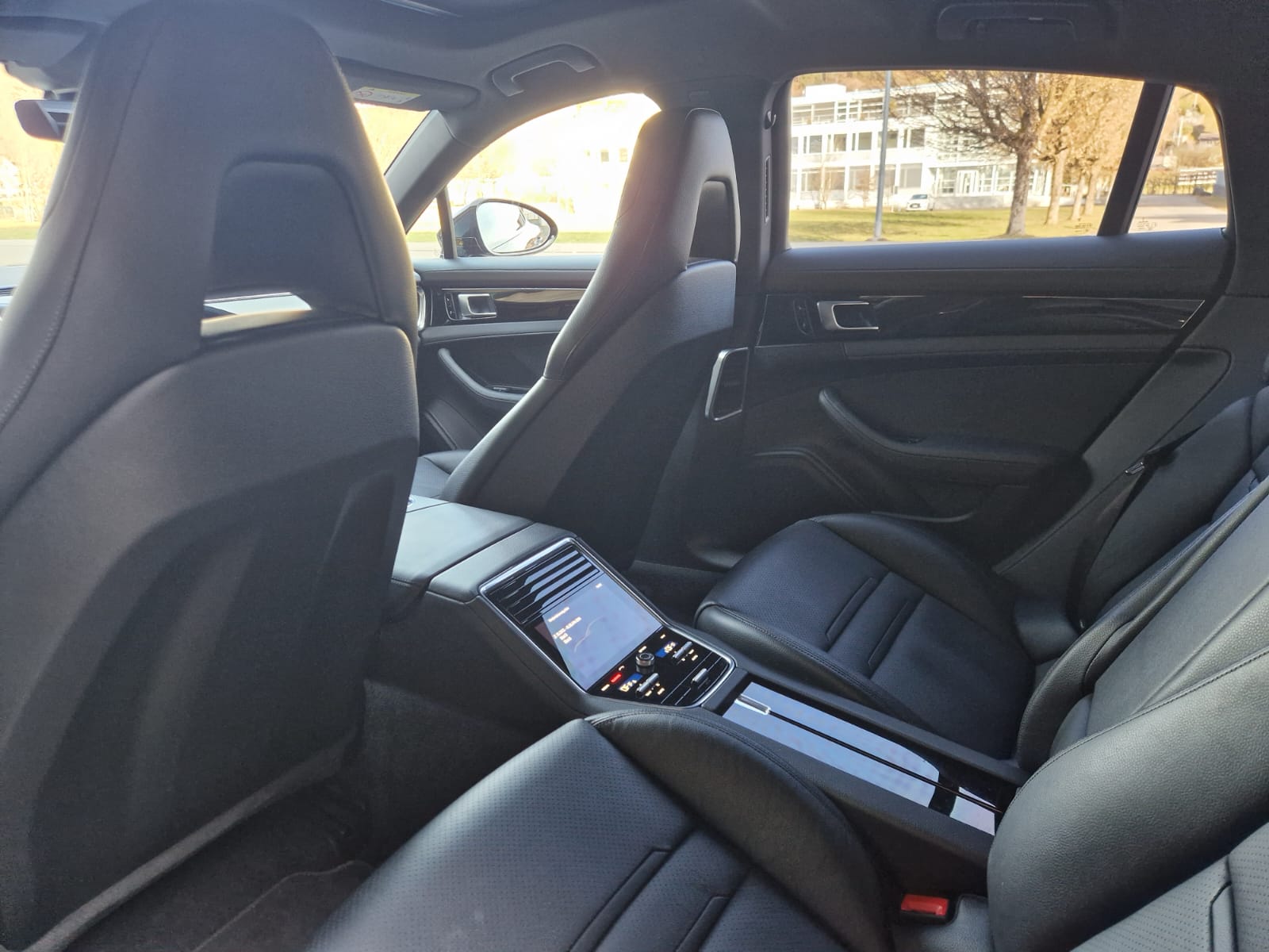 PORSCHE Panamera 4 PDK-image-5