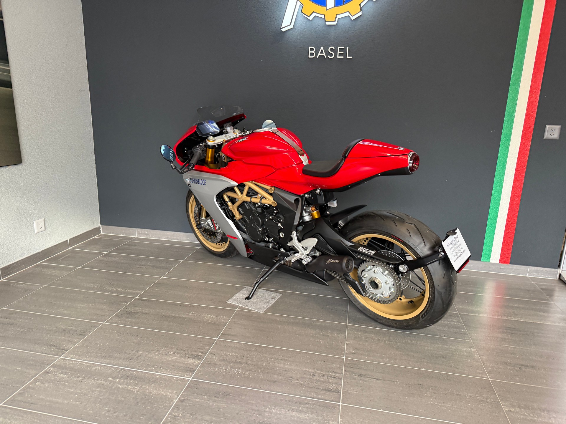 MV AGUSTA Superveloce 800-image-6