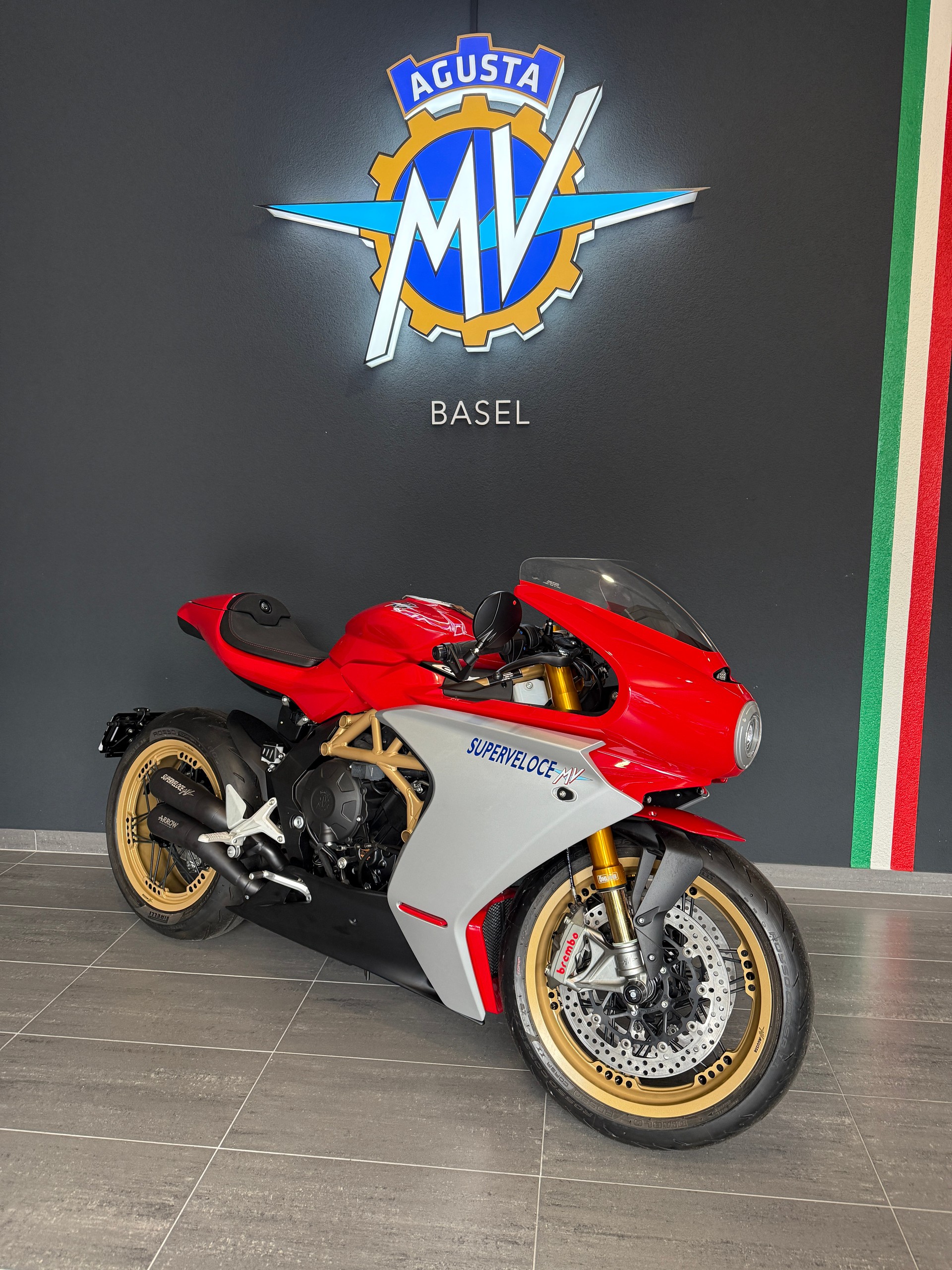 MV AGUSTA Superveloce 800-image-0