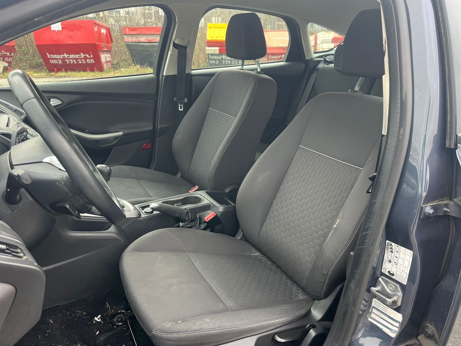 FORD Focus 1.0 SCTi Titanium-image-5