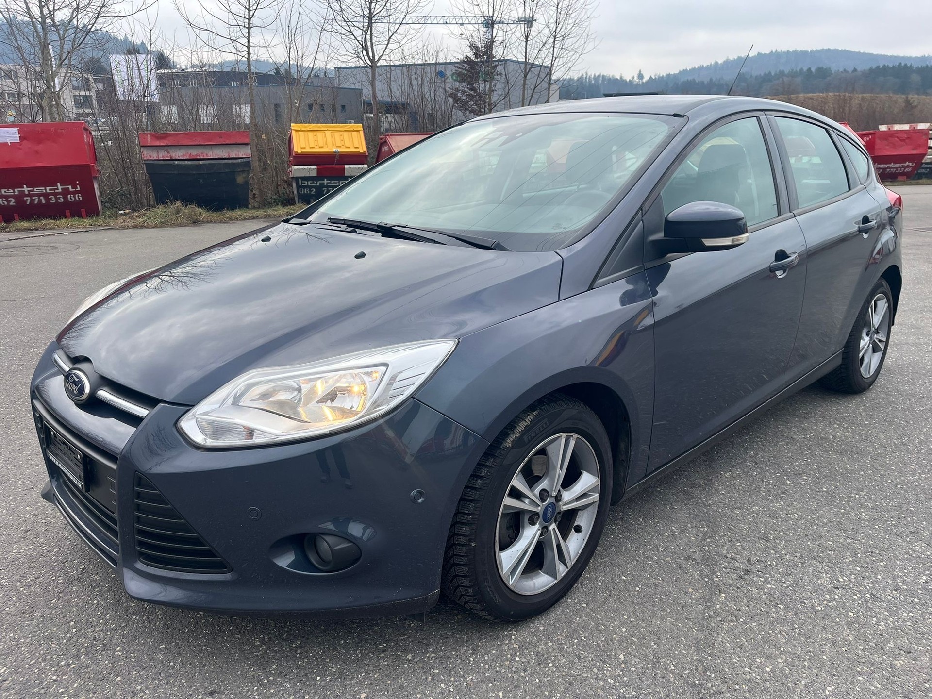 FORD Focus 1.0 SCTi Titanium-image-1