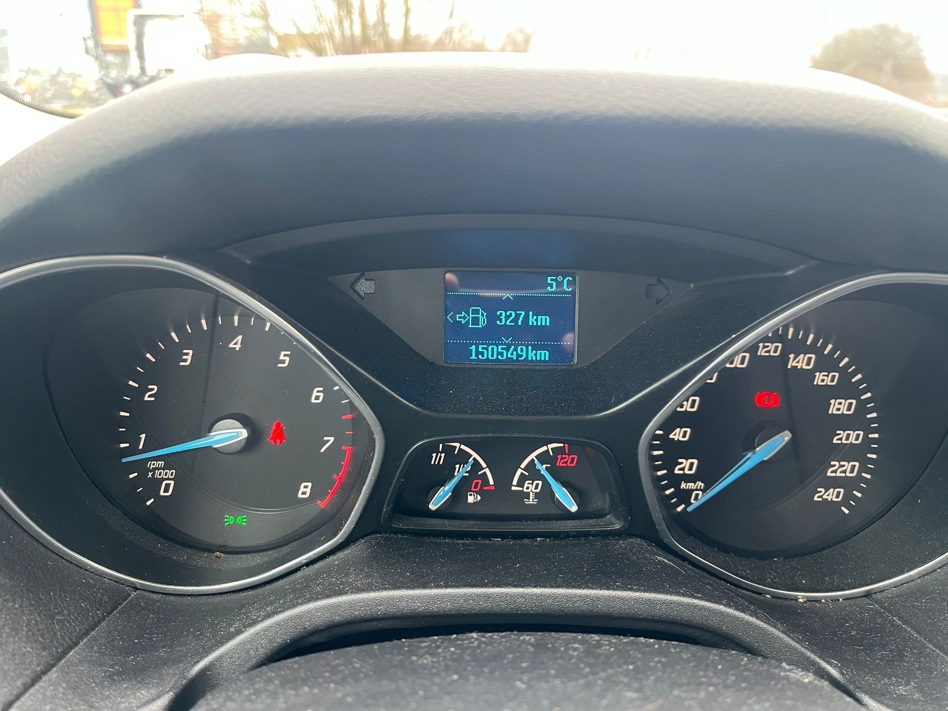FORD Focus 1.0 SCTi Titanium-image-9
