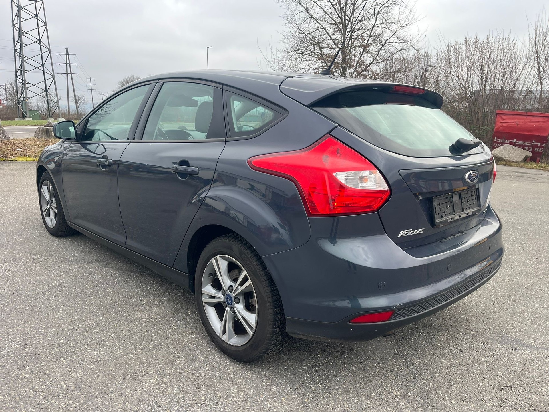 FORD Focus 1.0 SCTi Titanium-image-2