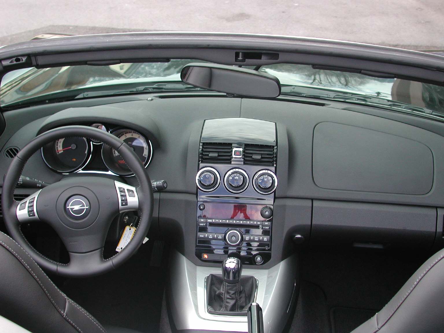 OPEL GT 2.0 16V Turbo-image-5