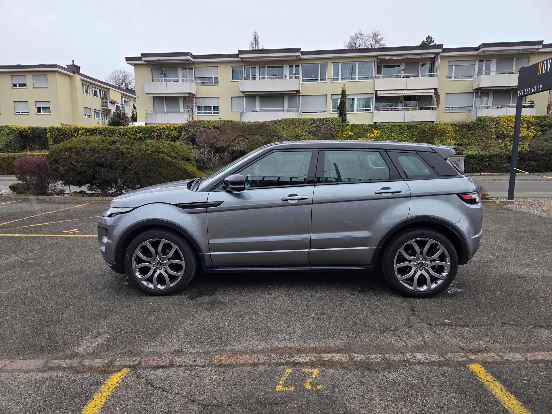 LAND ROVER Range Rover Evoque 2.2 SD4 Dynamic AT6-showroom-element-1