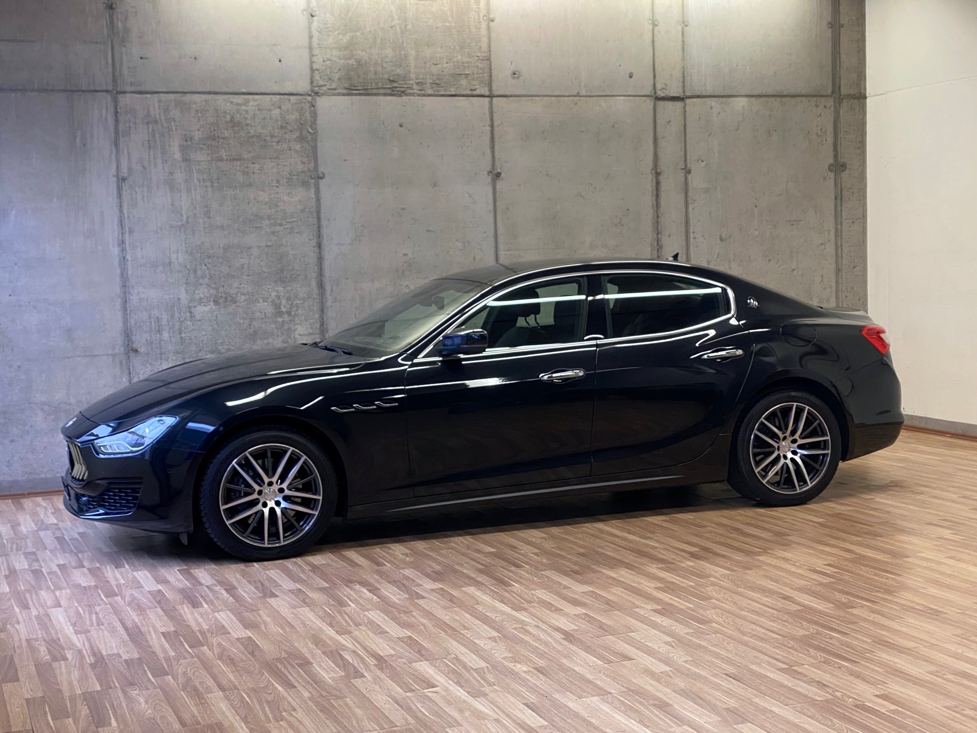 MASERATI Ghibli 3.0 V6 Automatica-image-15